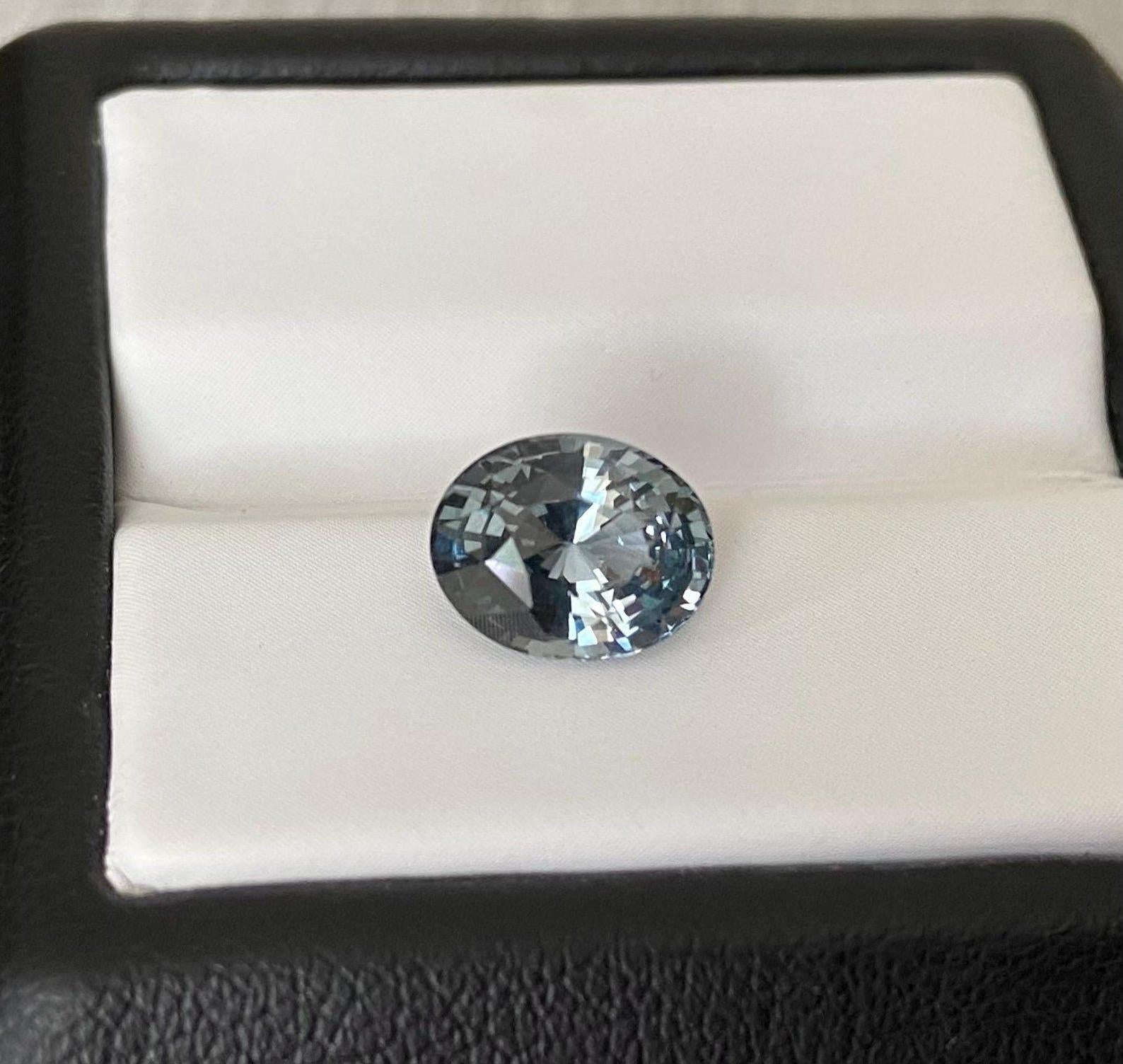 Natural Grey Spinel loose gemstone 2.14 ct., High quality, Oval cut, Tanzania For Sale 5