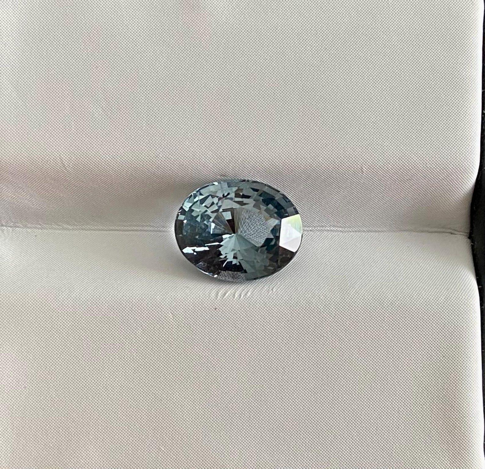 Natural Grey Spinel loose gemstone 2.14 ct., High quality, Oval cut, Tanzania For Sale 6
