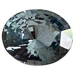 Gema suelta de espinela gris natural 2.14 ct, Alta calidad, talla oval, Tanzania