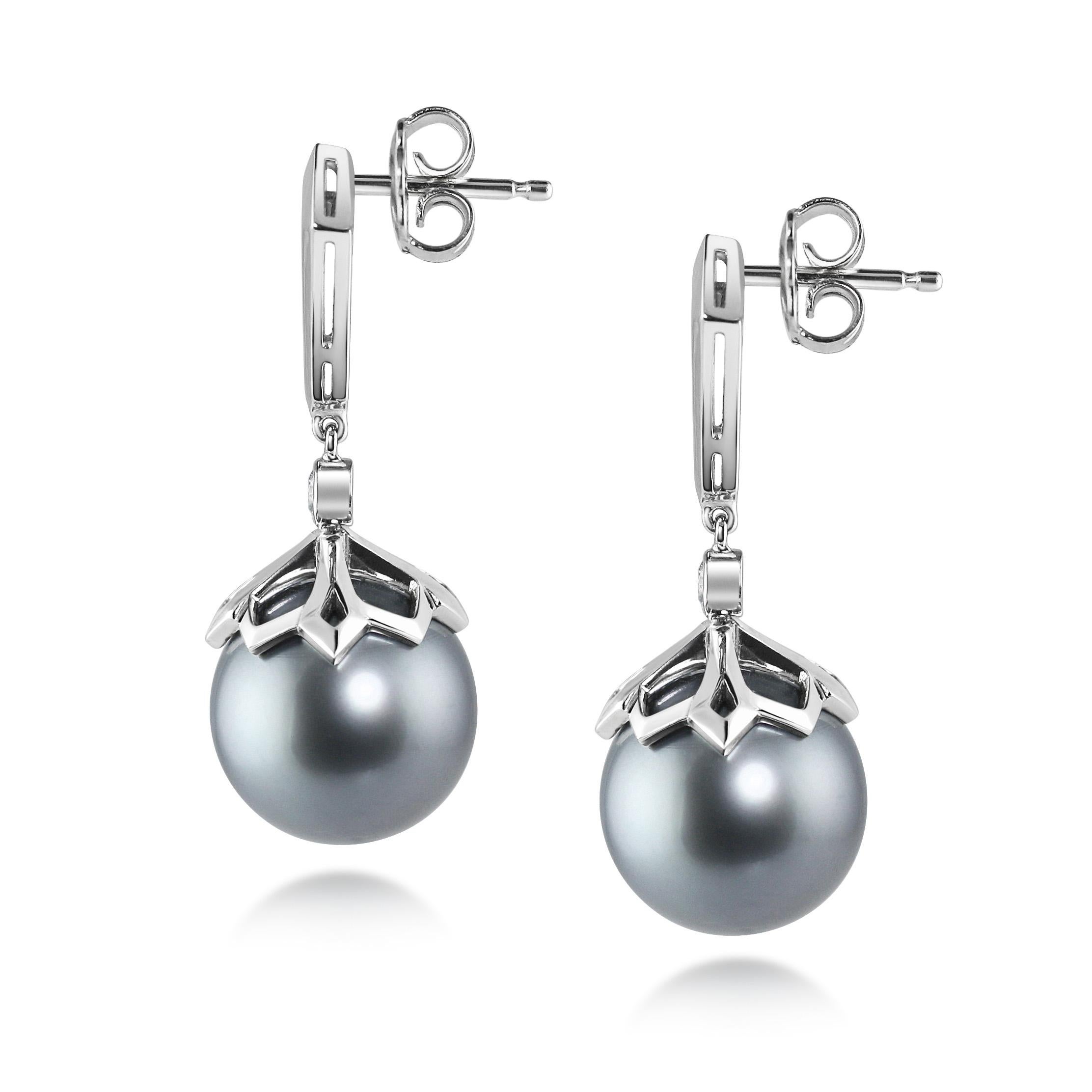 Round Cut Natural Grey Tahitian Pearl and Diamond 18 Karat White Gold Earrings For Sale