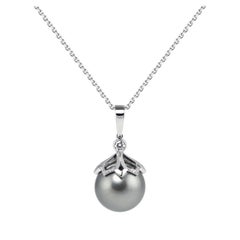 Natural Grey Tahitian Pearl and Diamond 18 Karat White Gold Pendant and Chain