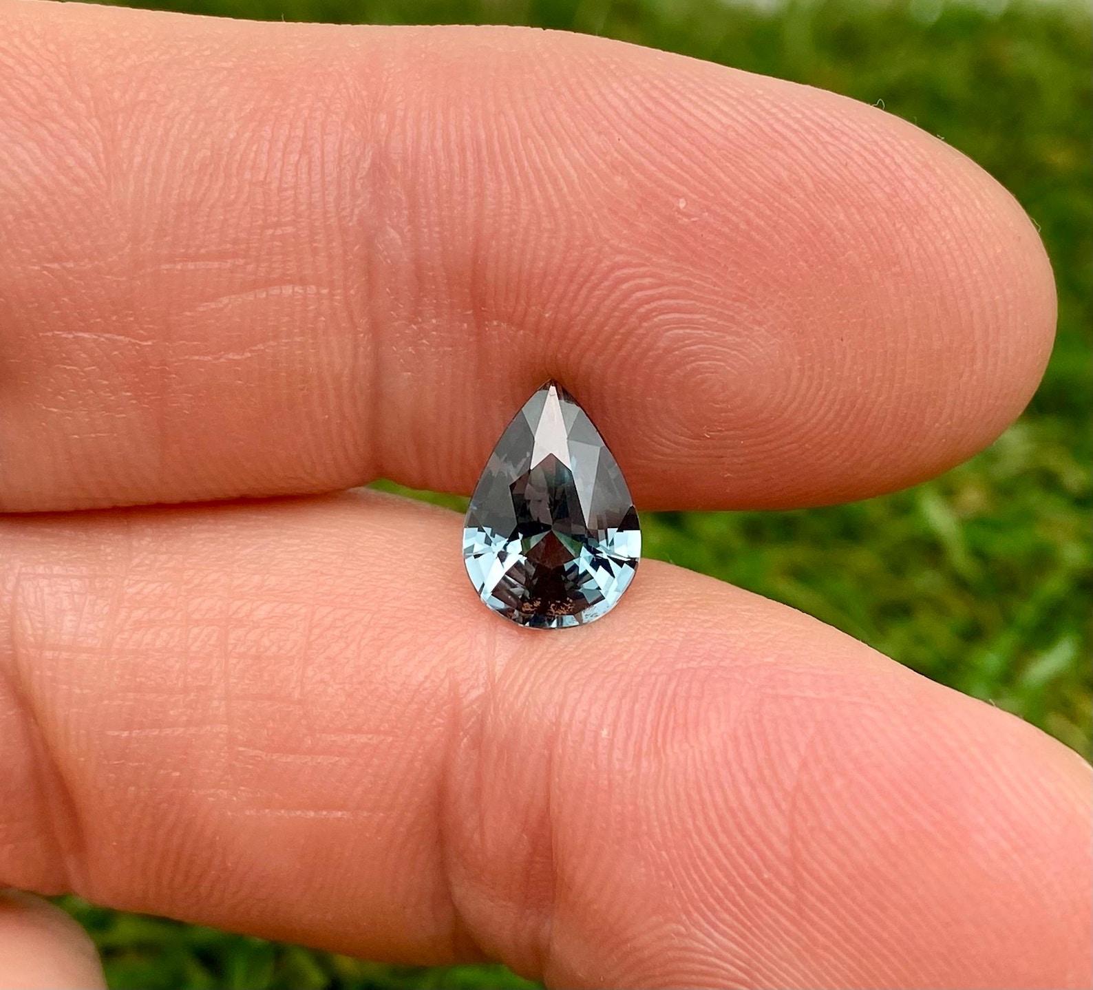 Natural Greyish-Blue Spinel loose gemstone 2.09 ct., High quality, Pear cut For Sale 4