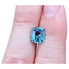 Natürlicher grau-blauer Spinell, loser Edelstein, 4,09 ct. hohe Qualität, Kissenschliff