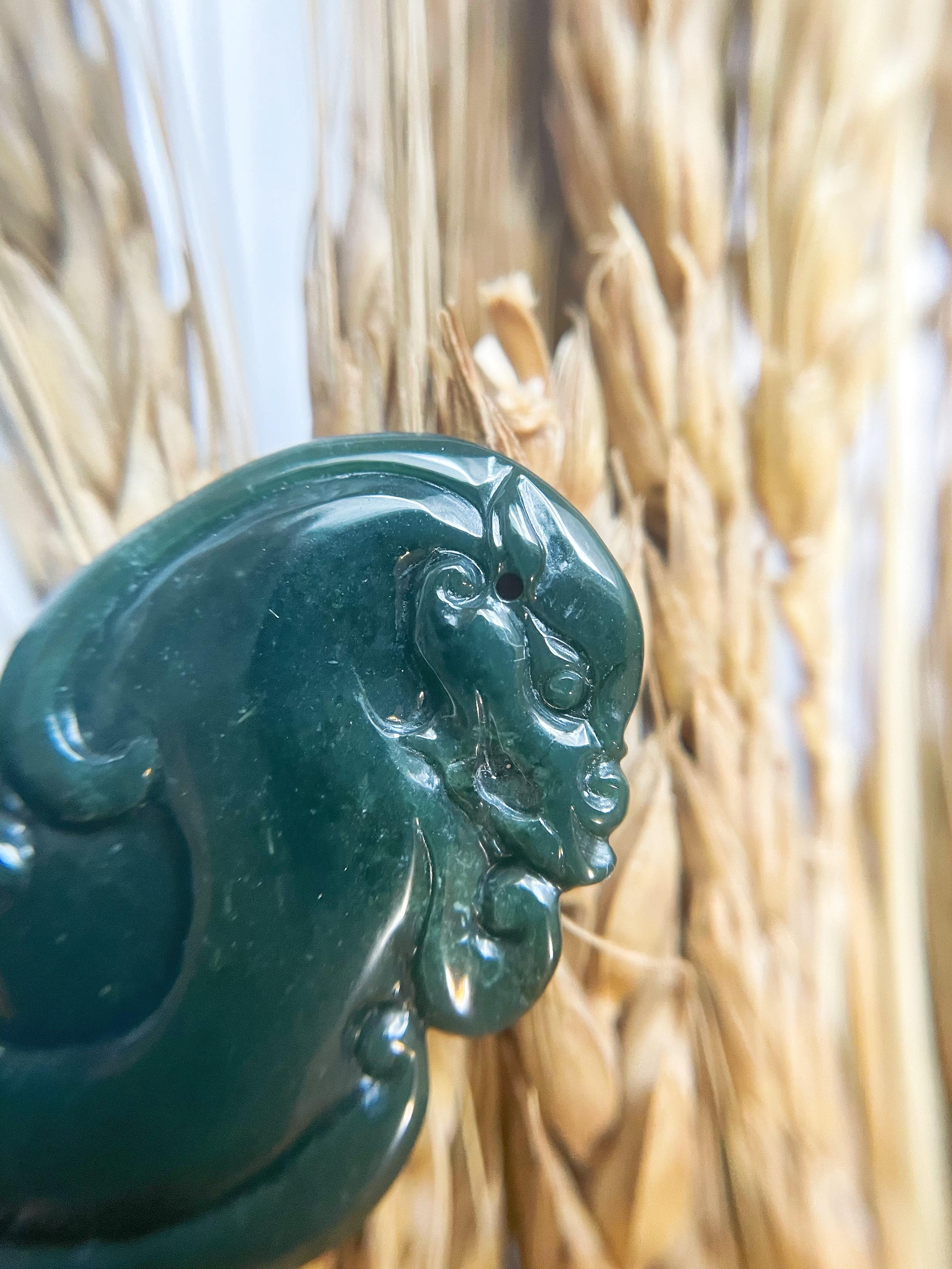 Mixed Cut Natural Guatemala Carved Ancient Dragon Jade Loose Stone Pendant For Sale