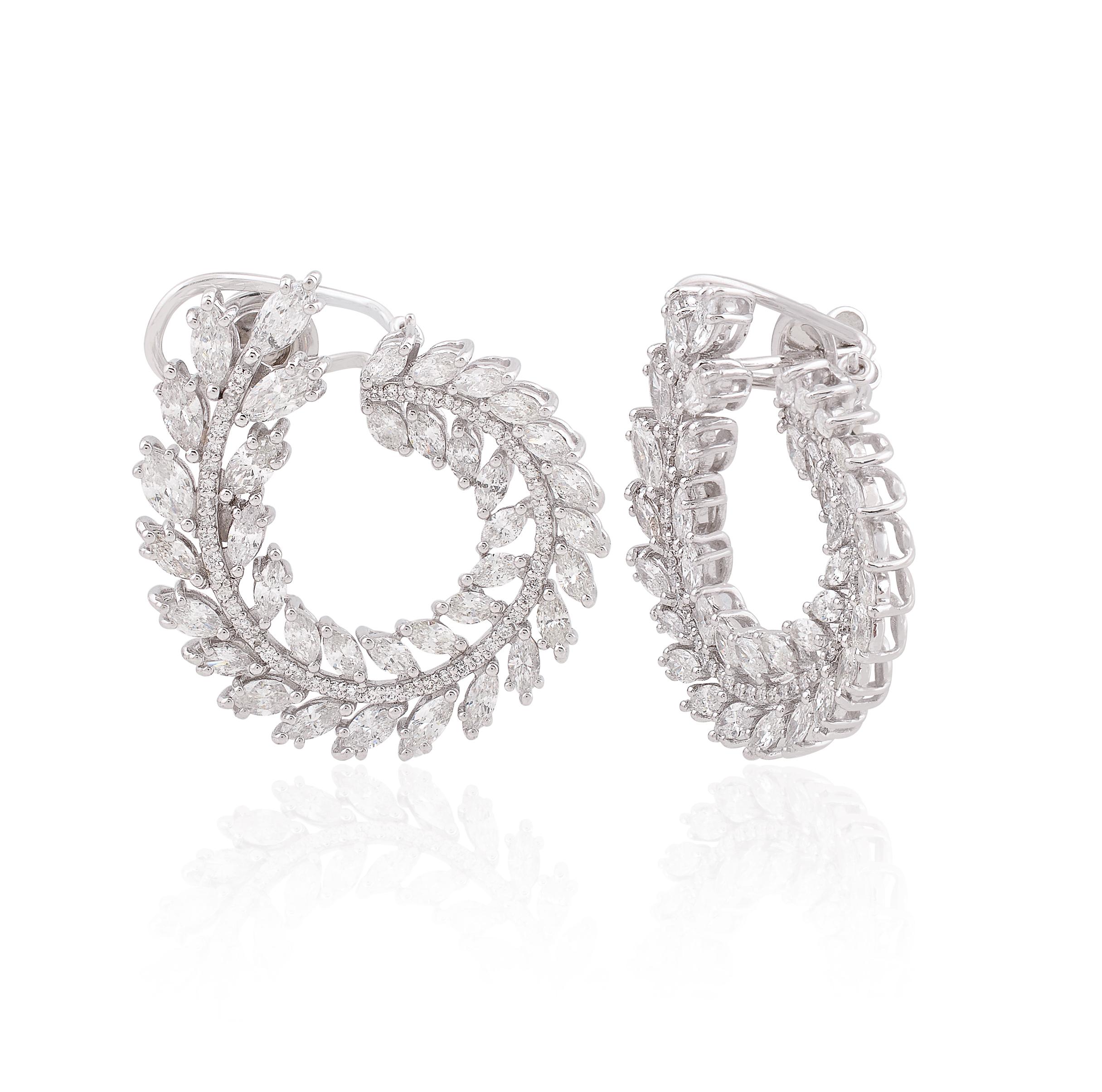 Diese exquisiten Ohrringe sind aus 14-karätigem Gold gegossen und mit funkelnden Diamanten von 6,00 Karat besetzt.

FOLLOW SPECTRUM JEWELS Storefront, um die neueste Collection'S und exklusive Stücke zu sehen. Spectrum Jewels ist stolz darauf, ein