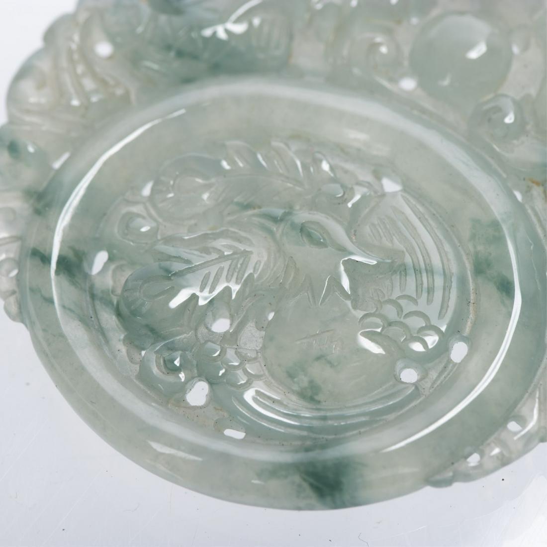 Ciondolo Talismano della Fenice e del Drago in giadeite naturale scolpita a mano In condizioni buone in vendita a Pasadena, CA