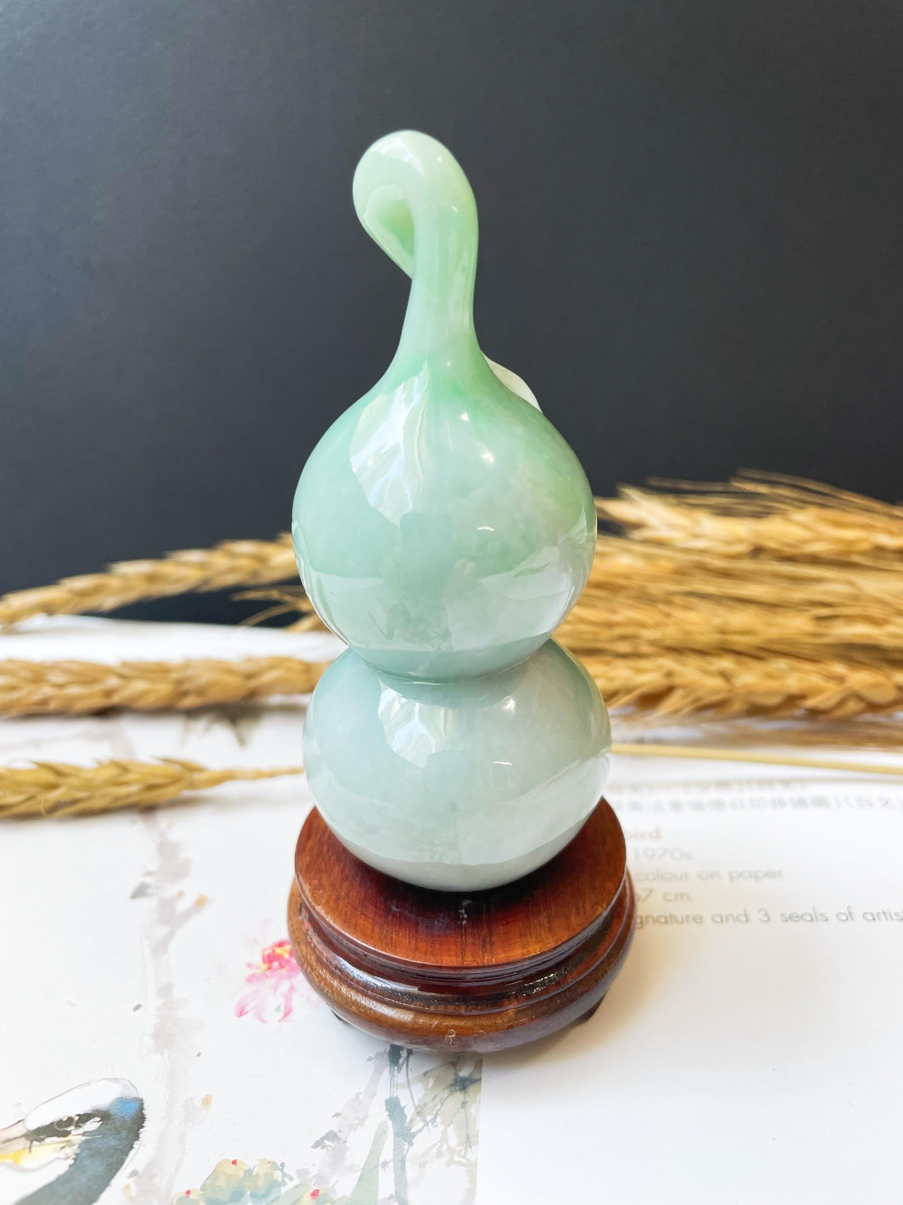 Artisan Jadeite naturelle artisanale Calabash Hulu vert pomme en vente