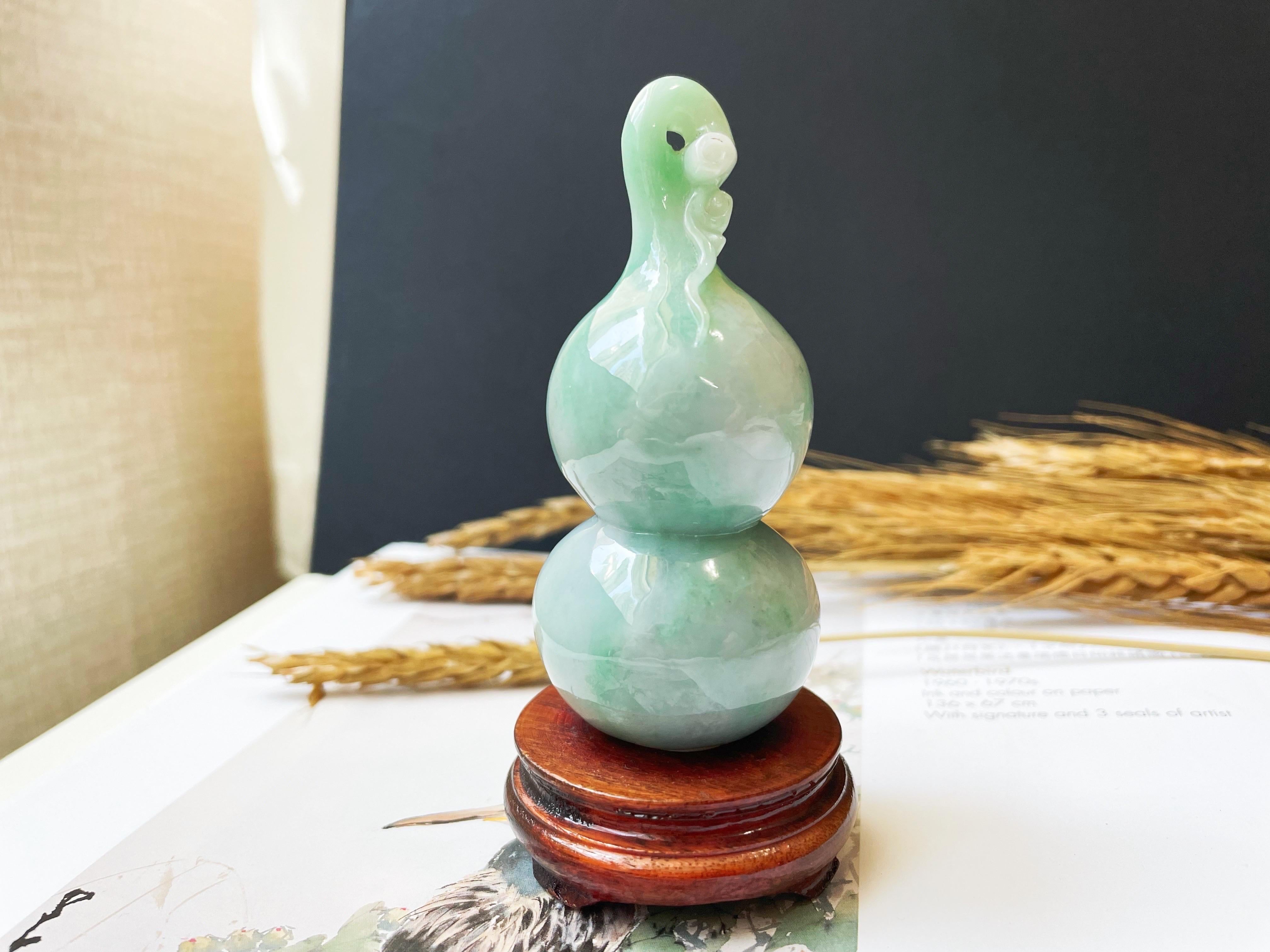 Jadeite naturelle artisanale Calabash Hulu vert pomme en vente 3
