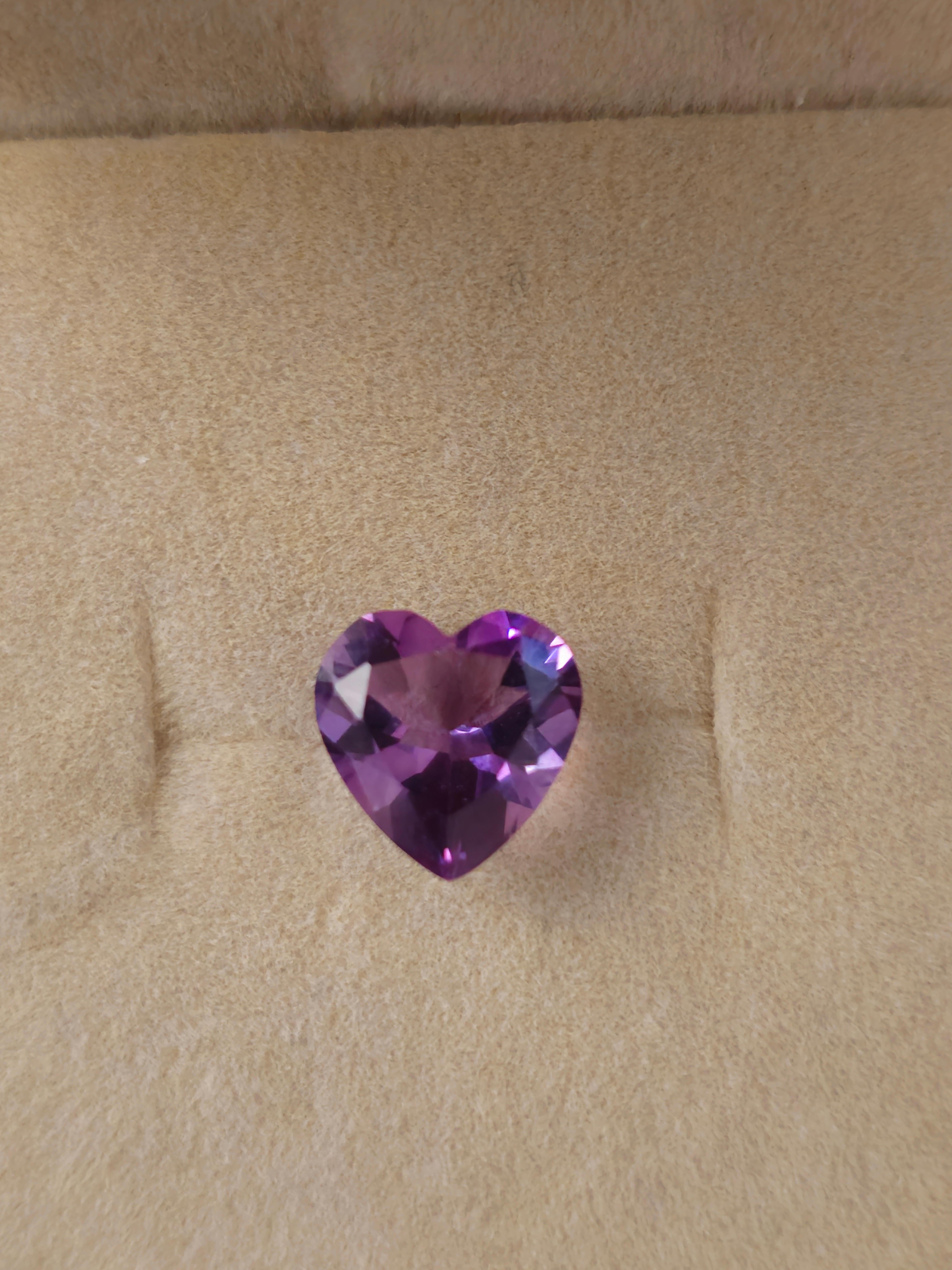 Natural Heart Amethyst Brazil Gemstone 2 CT Fantasy Cut 8mm X 8mm Beautiful im Angebot 5
