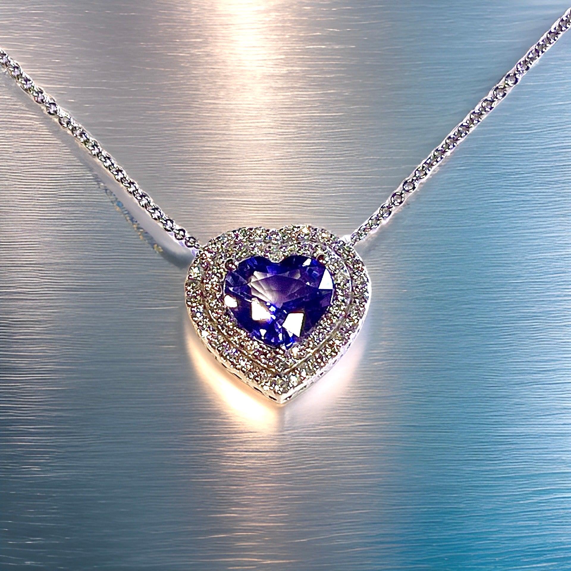 Women's Natural Heart Sapphire Diamond Pendant 18