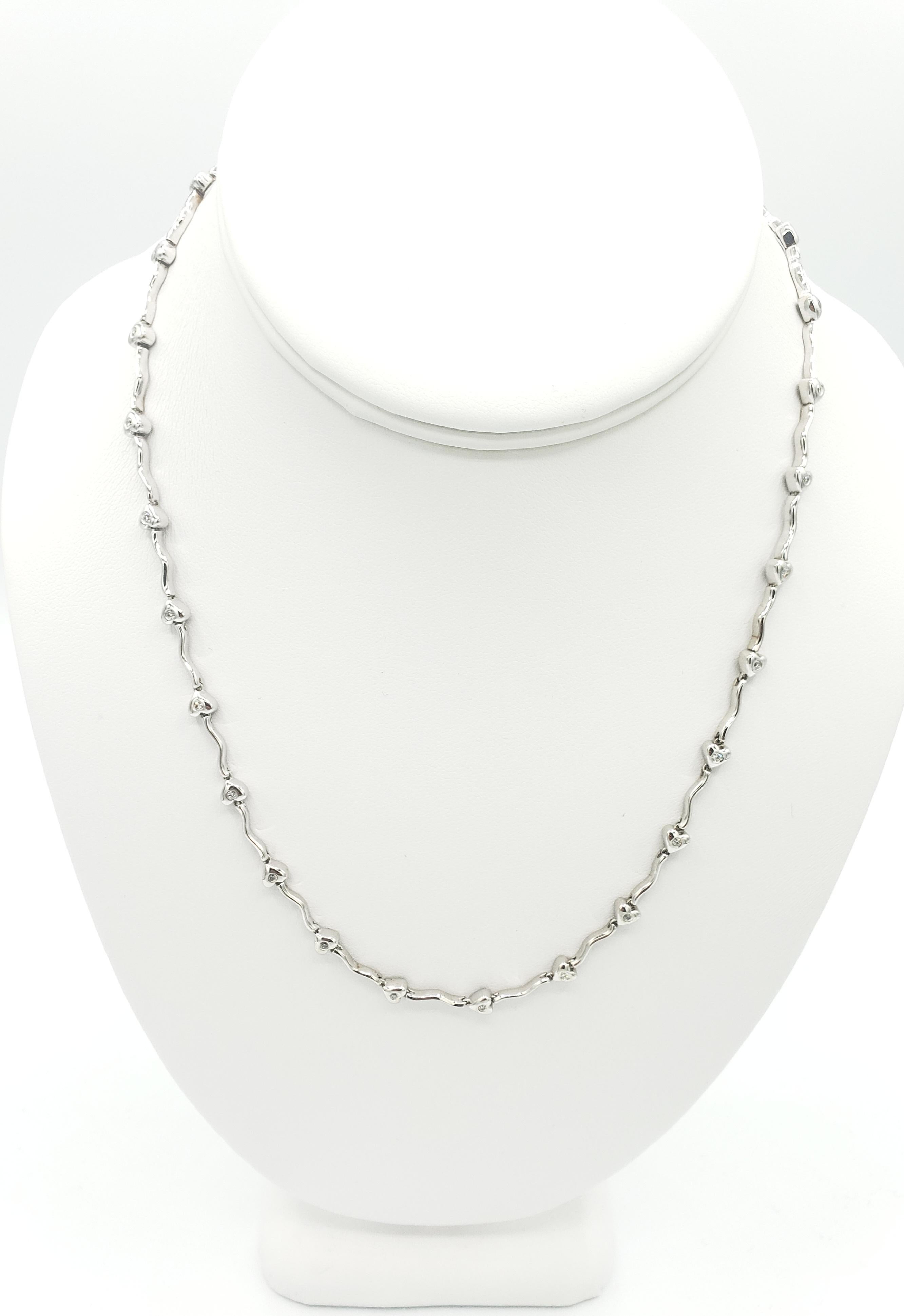 Natural Heart Shape Round Diamond Necklace  18k White Gold