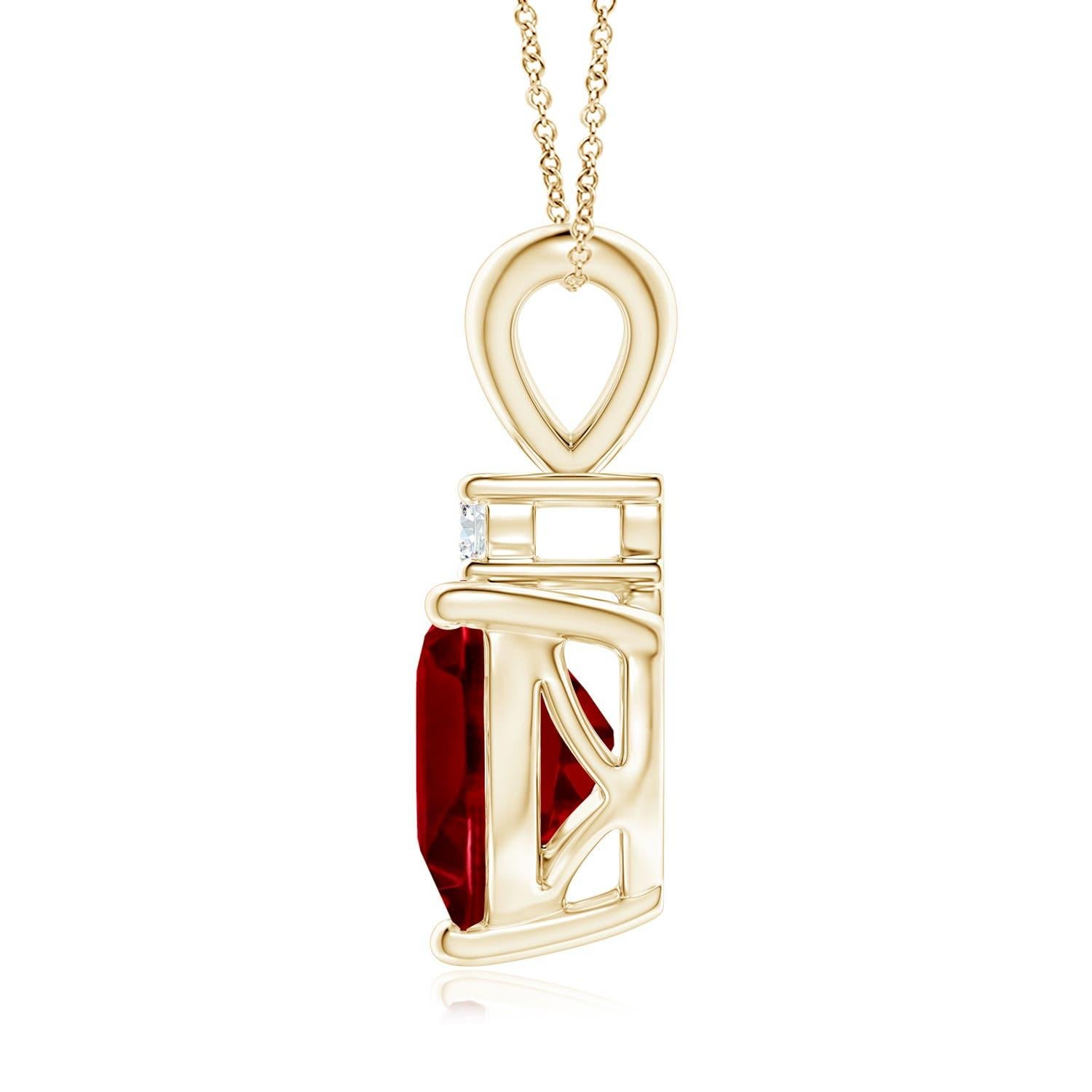 Heart Cut Natural Heart-Shaped 1.85ct Garnet Pendant with Diamond in 14ct Yellow Gold For Sale