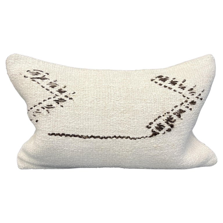 Natural Hemp Pillow Cover For Sale at 1stDibs