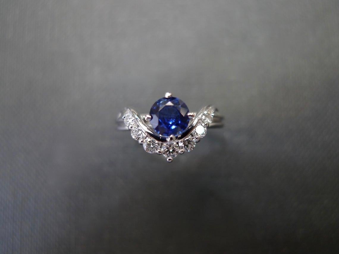 For Sale:  Natural High Quality Blue Sapphire Diamond Engagement Ring in 18K White Gold 4
