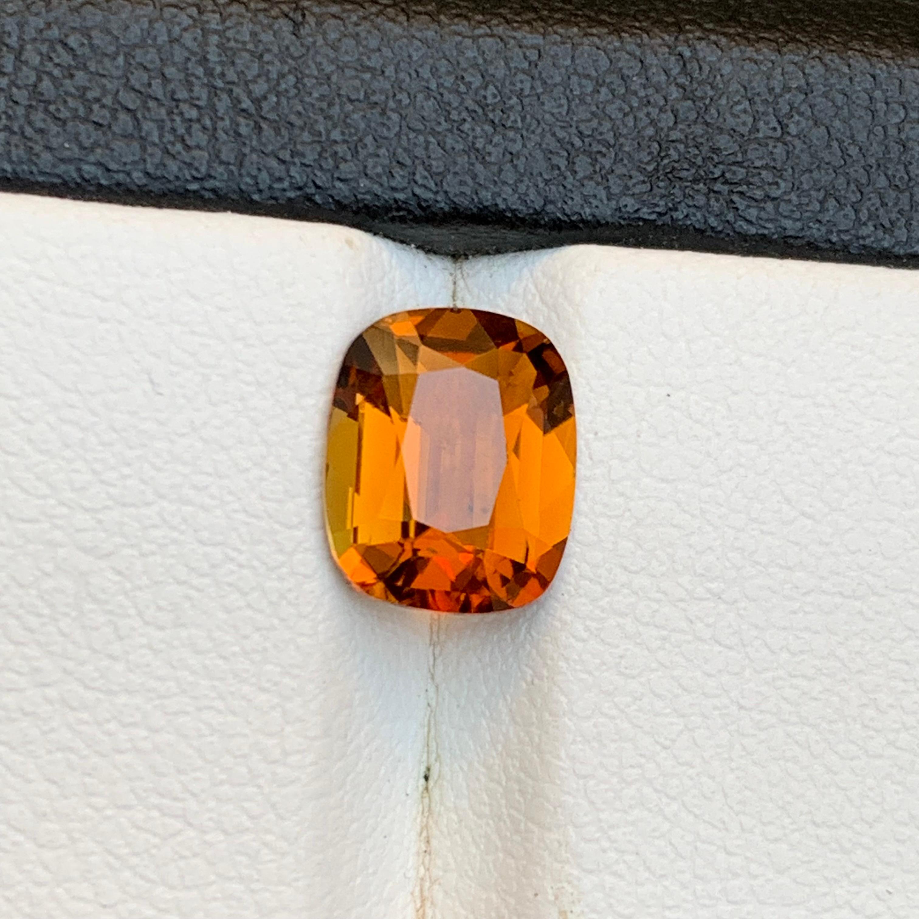 Contemporaneo Tormalina marrone miele naturale da 2,38 carati taglio cuscino per anello in vendita