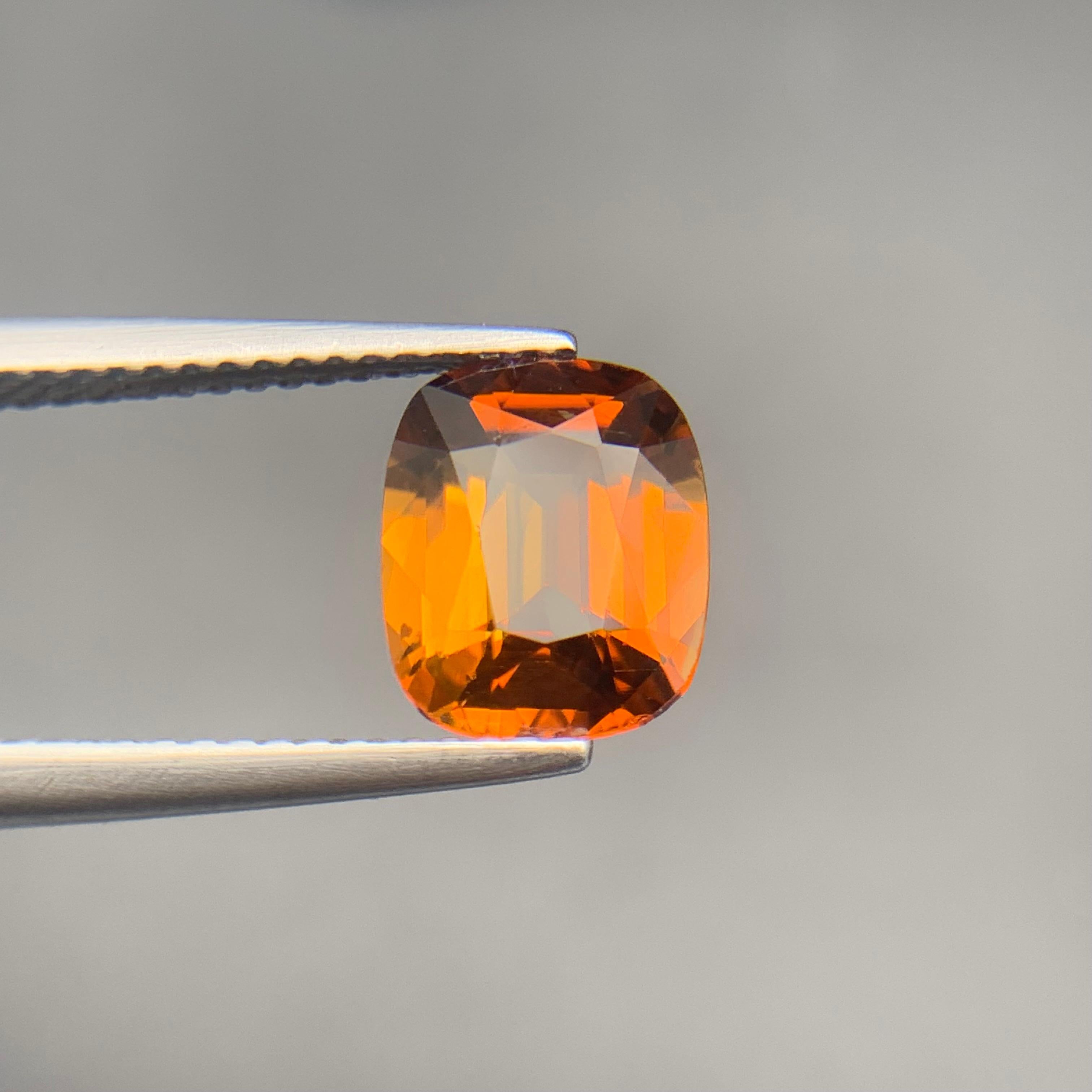 Taglio cuscino Tormalina marrone miele naturale da 2,38 carati taglio cuscino per anello in vendita