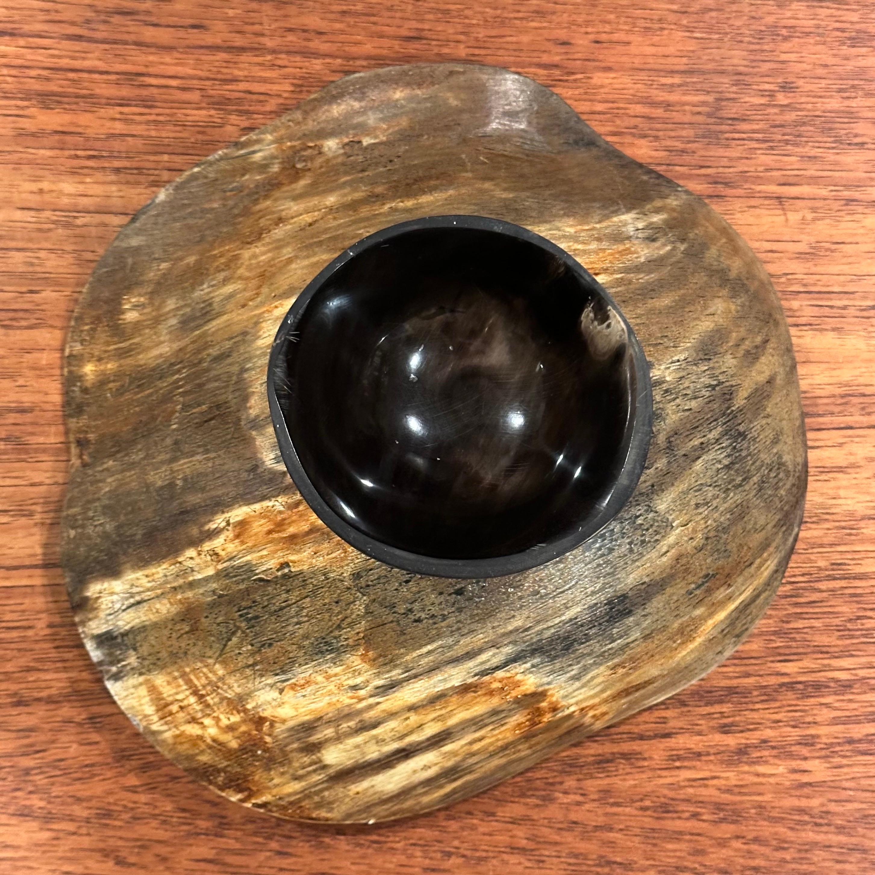 Natural Horn Sockel Schale im Angebot 9