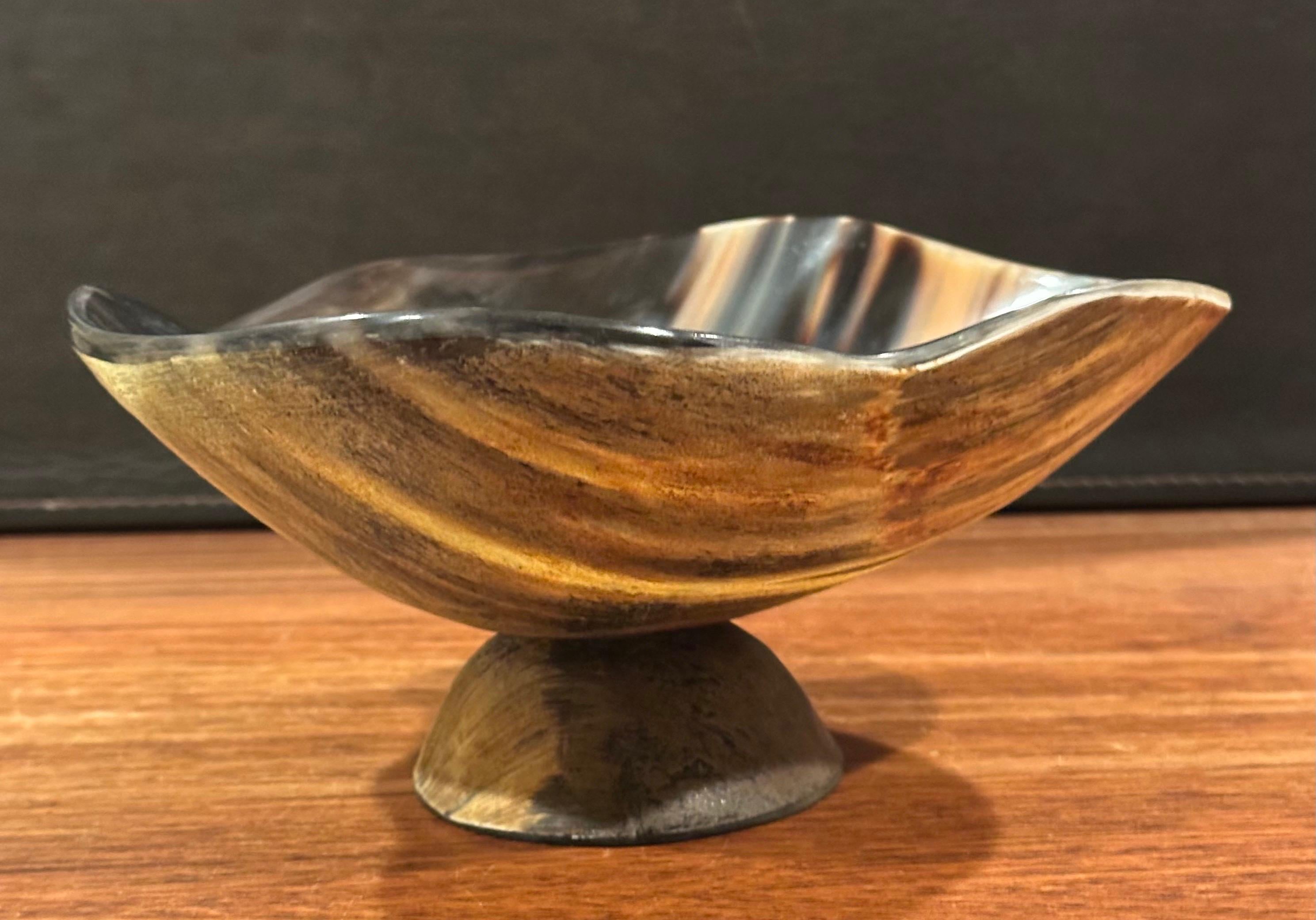 Natural Horn Sockel Schale im Angebot 4