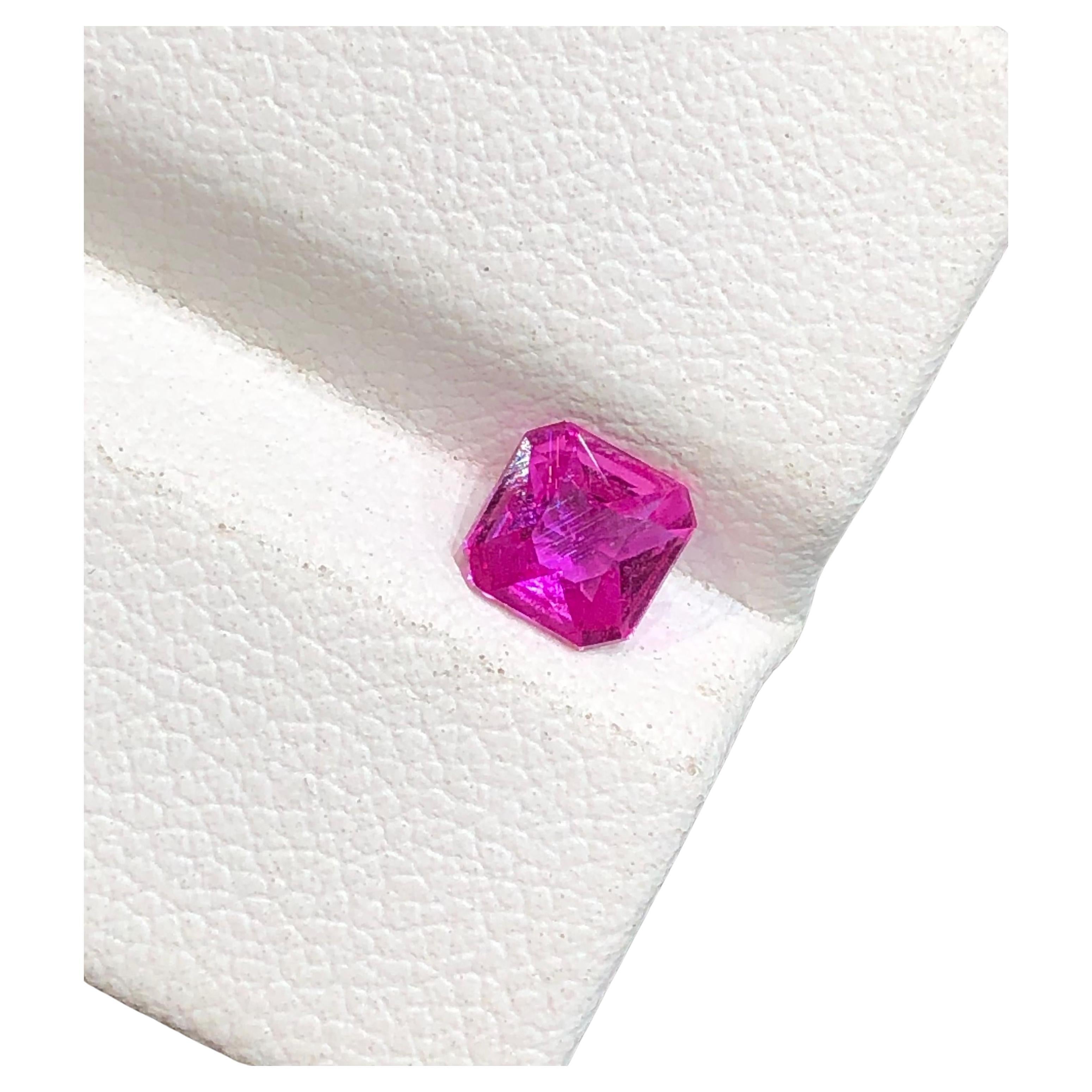 Natural Hot Pink Sapphire Square Cut 0.55 Ct Loose Gemstone for Ring, Sri Lanka For Sale
