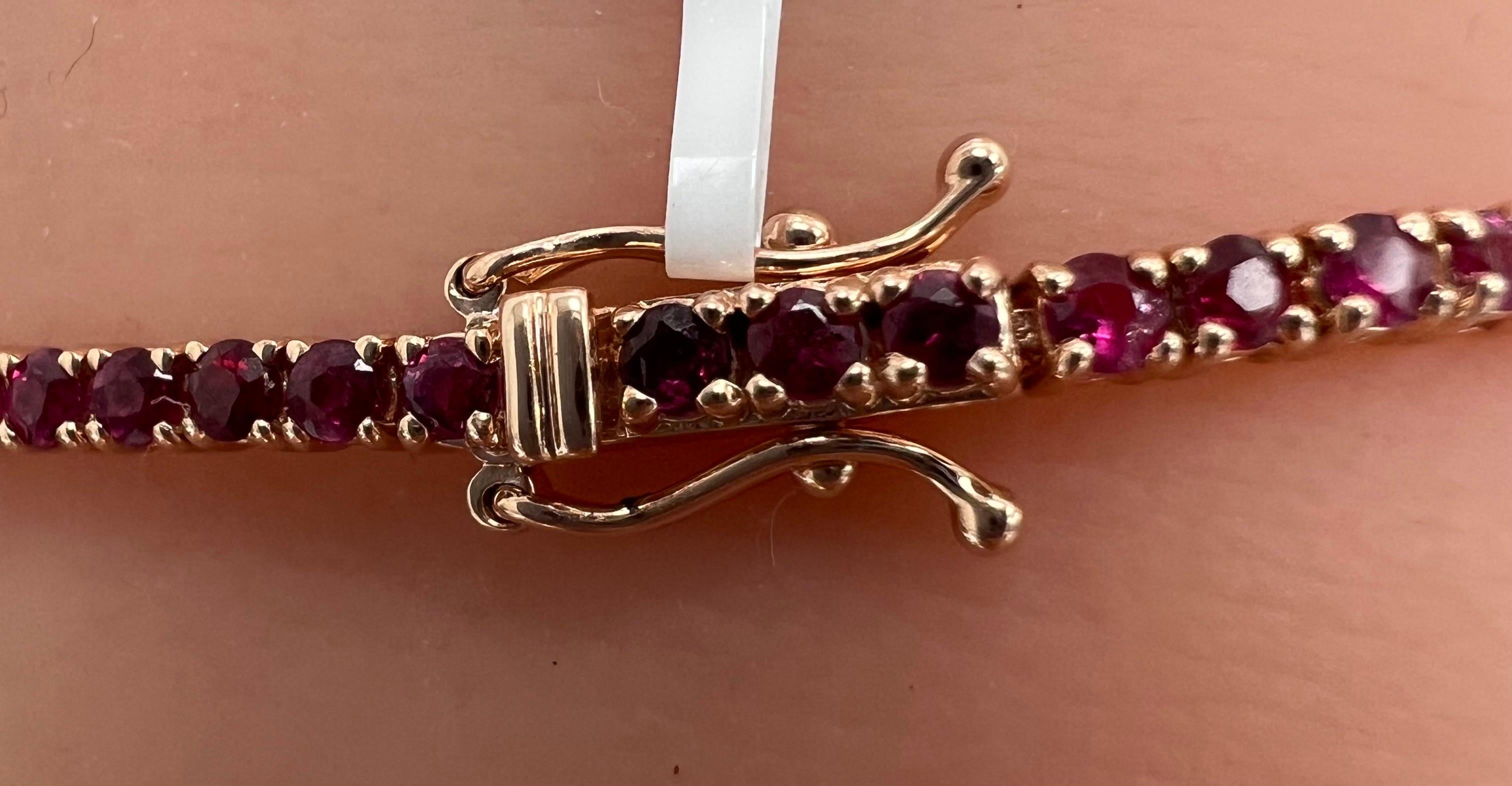 Natural Hot Red Rubies Tennis Bracelet in 14k Rose Gold, with 3.55 Carats Rubies In New Condition For Sale In Great Neck, NY