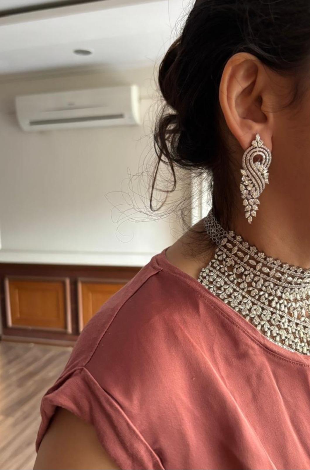 Collana con diamante Nature Huge con 135,87 carati di diamante e oro 18k in vendita 1