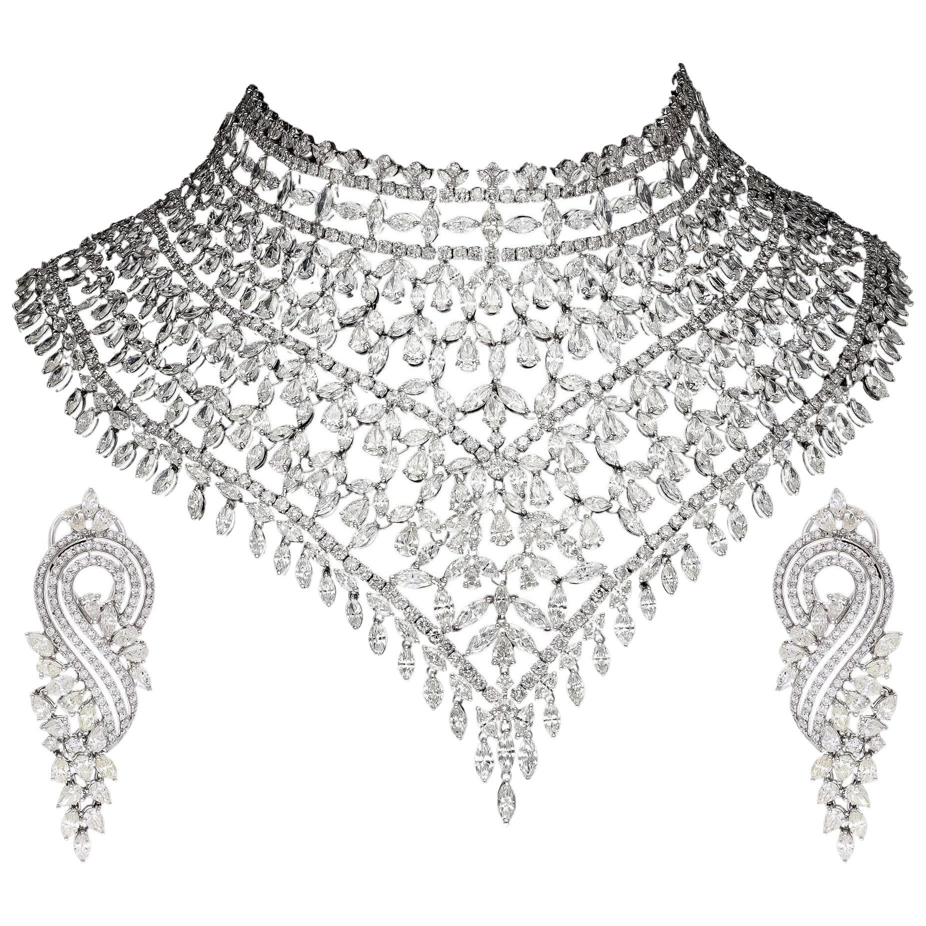 Collana con diamante Nature Huge con 135,87 carati di diamante e oro 18k