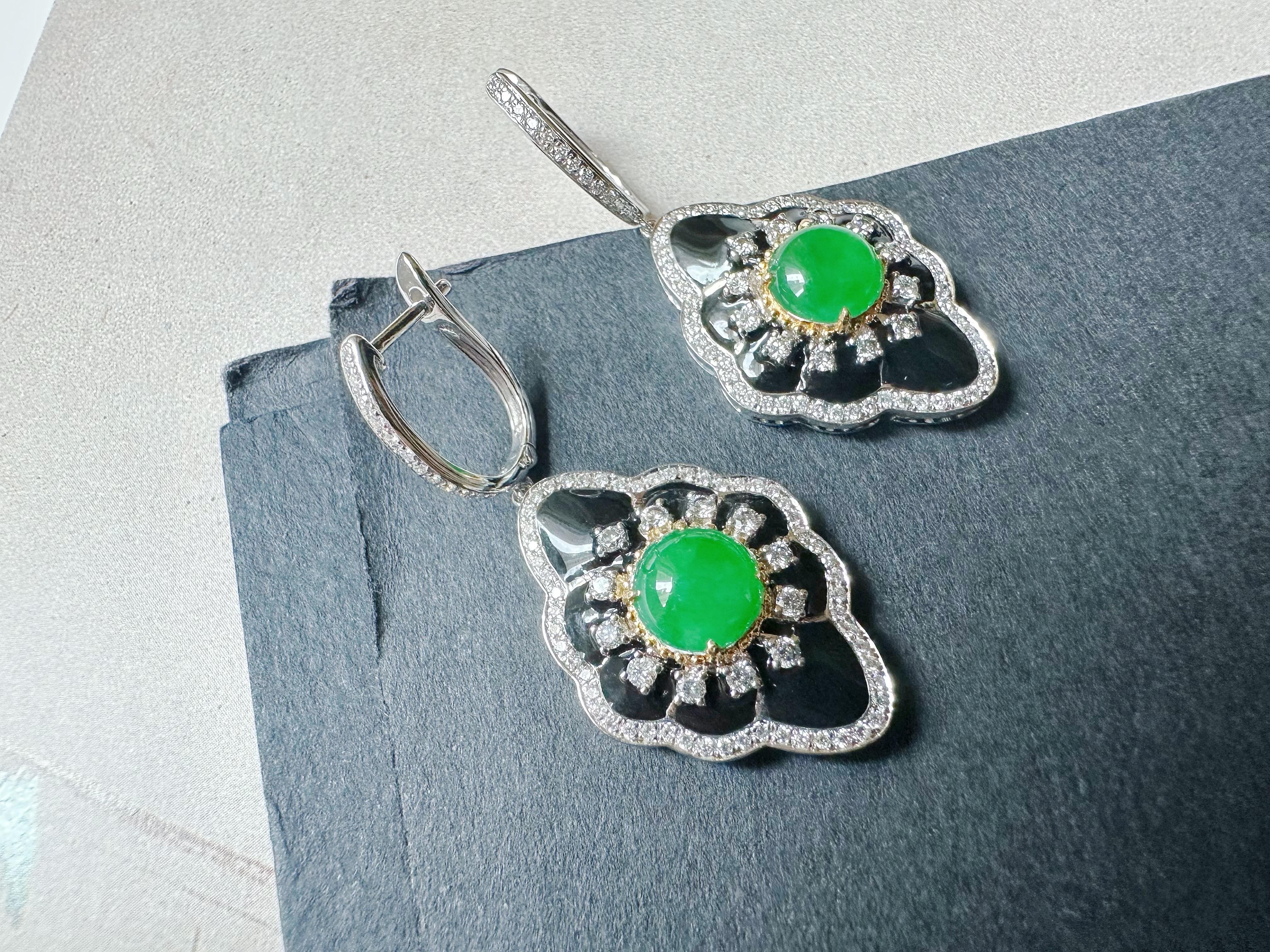 Natural Imperial Green Jade Cabochon Earrings in 18K Gold, Diamond & Black Agate For Sale 7