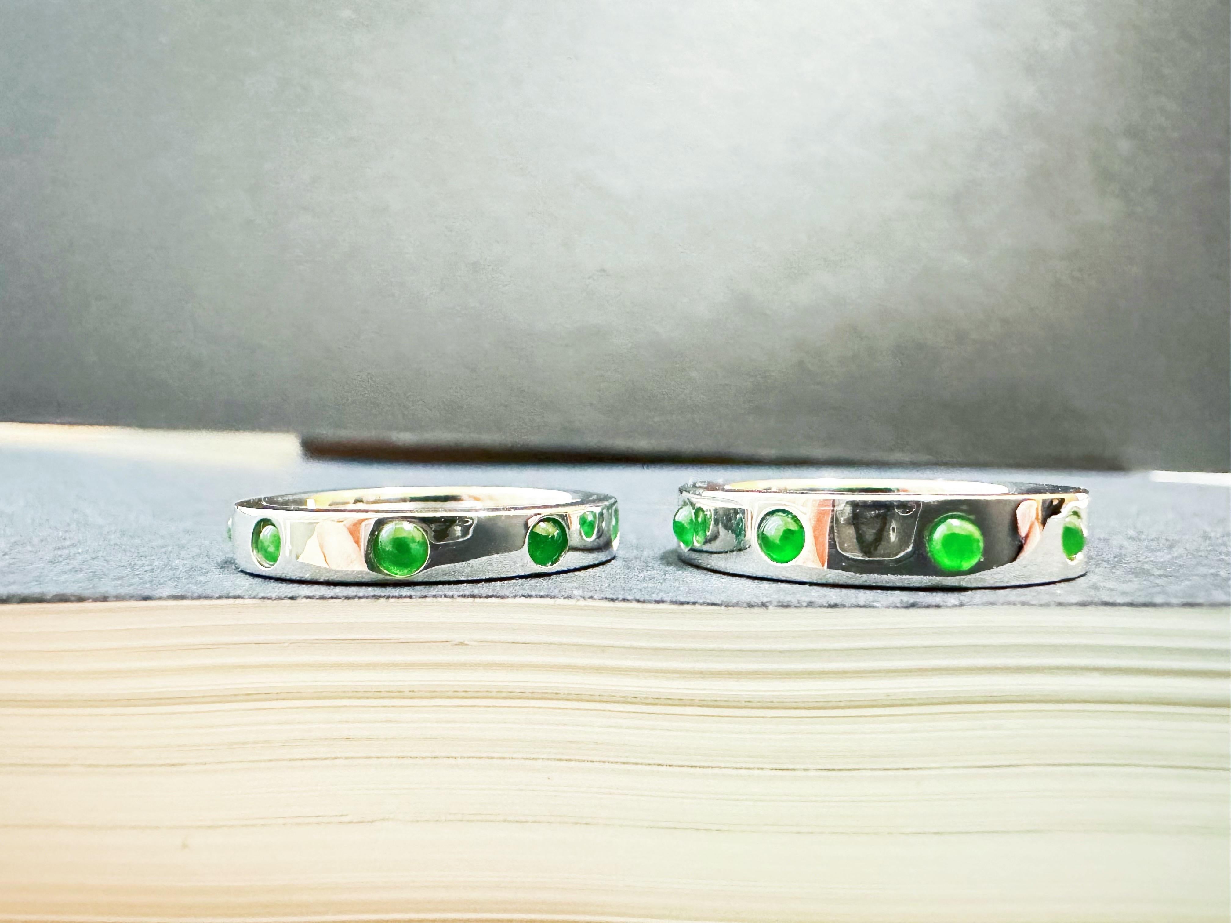 Natural Imperial Green Jadeite Jade Cabochon 18K White Gold Ring For Sale 12