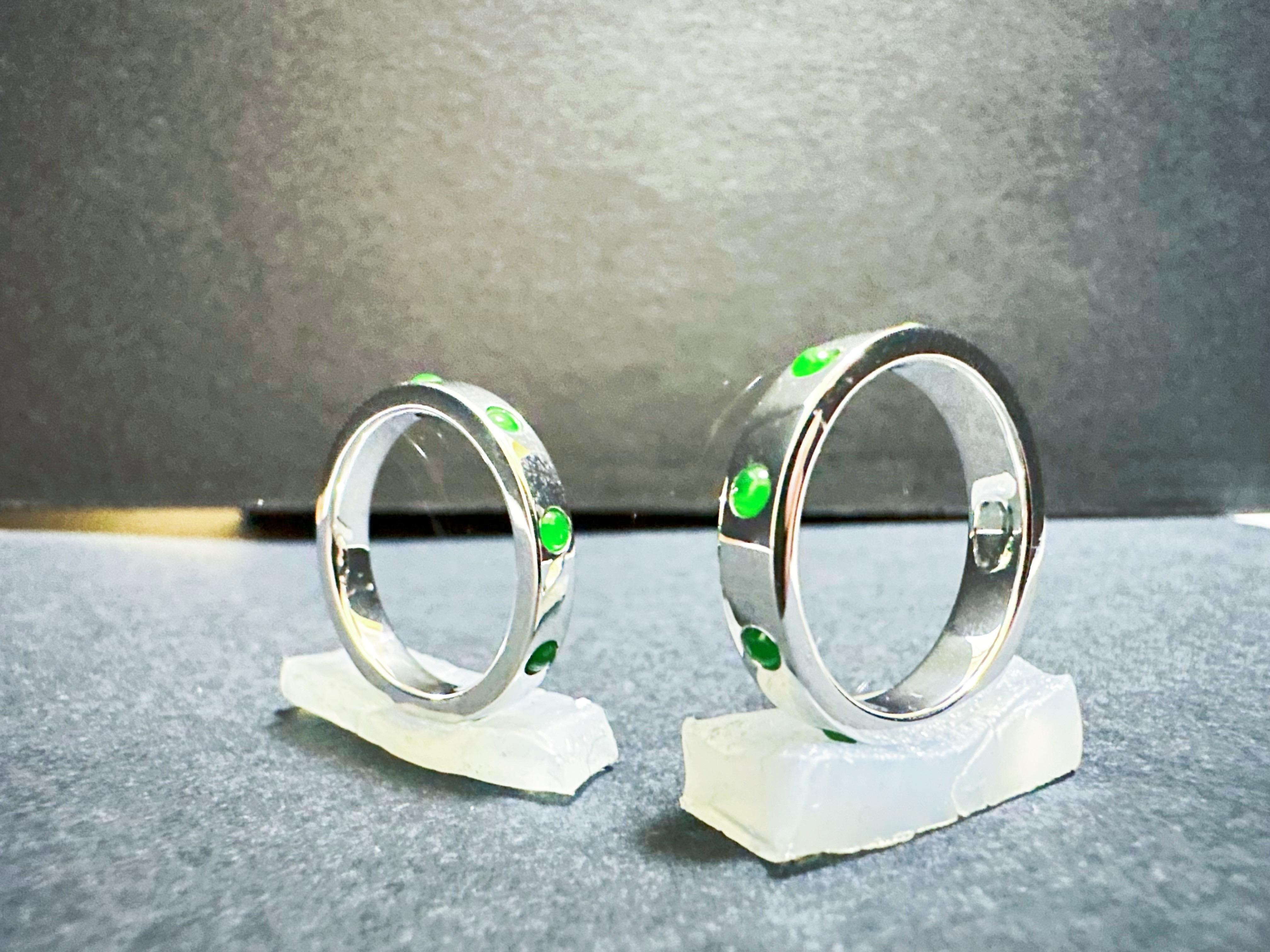 Natural Imperial Green Jadeite Jade Cabochon 18K White Gold Ring For Sale 13