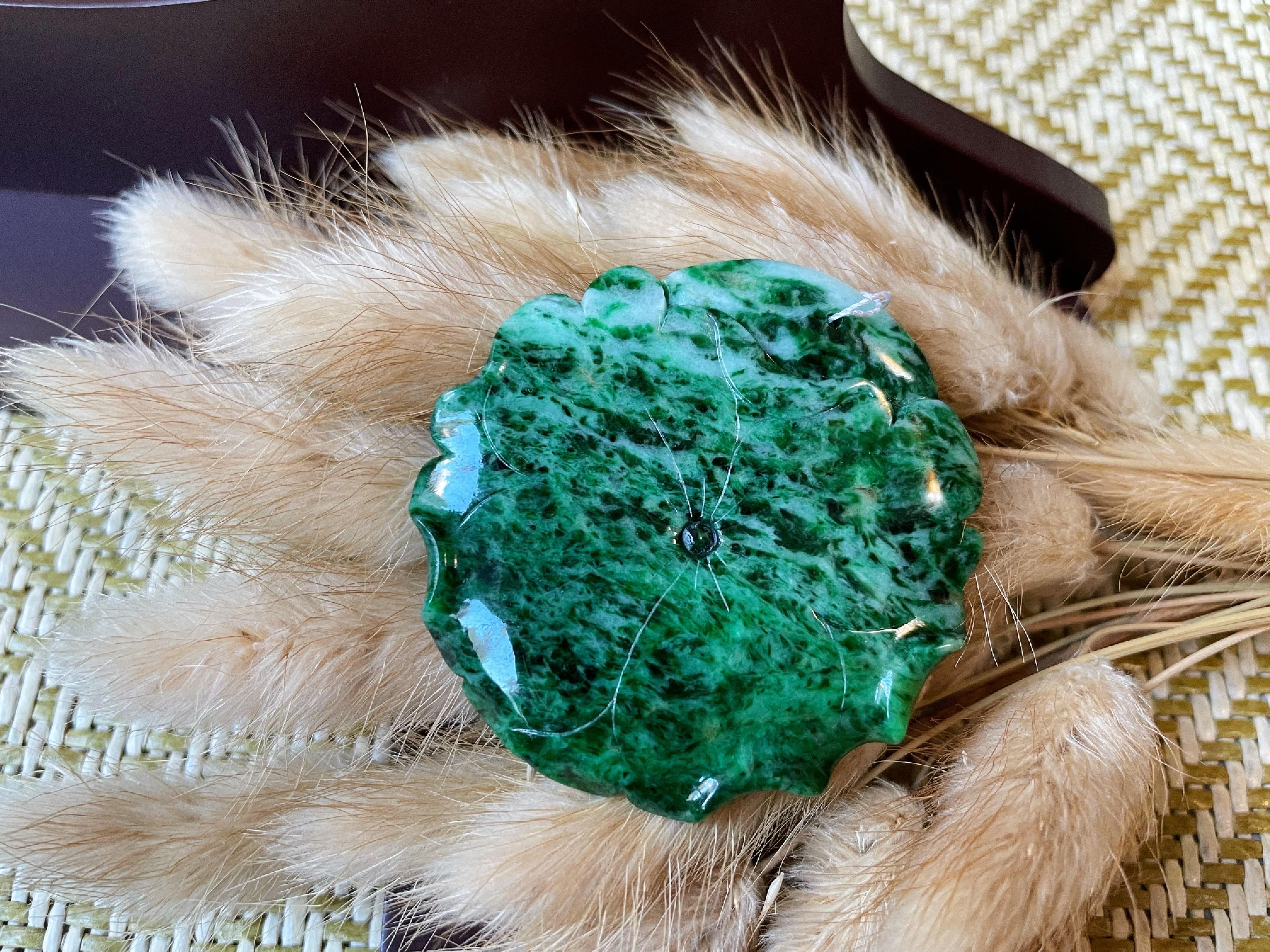 Femenino o masculino Piedra suelta de jade natural verde intenso Buda feliz, fabricación de joyas en venta