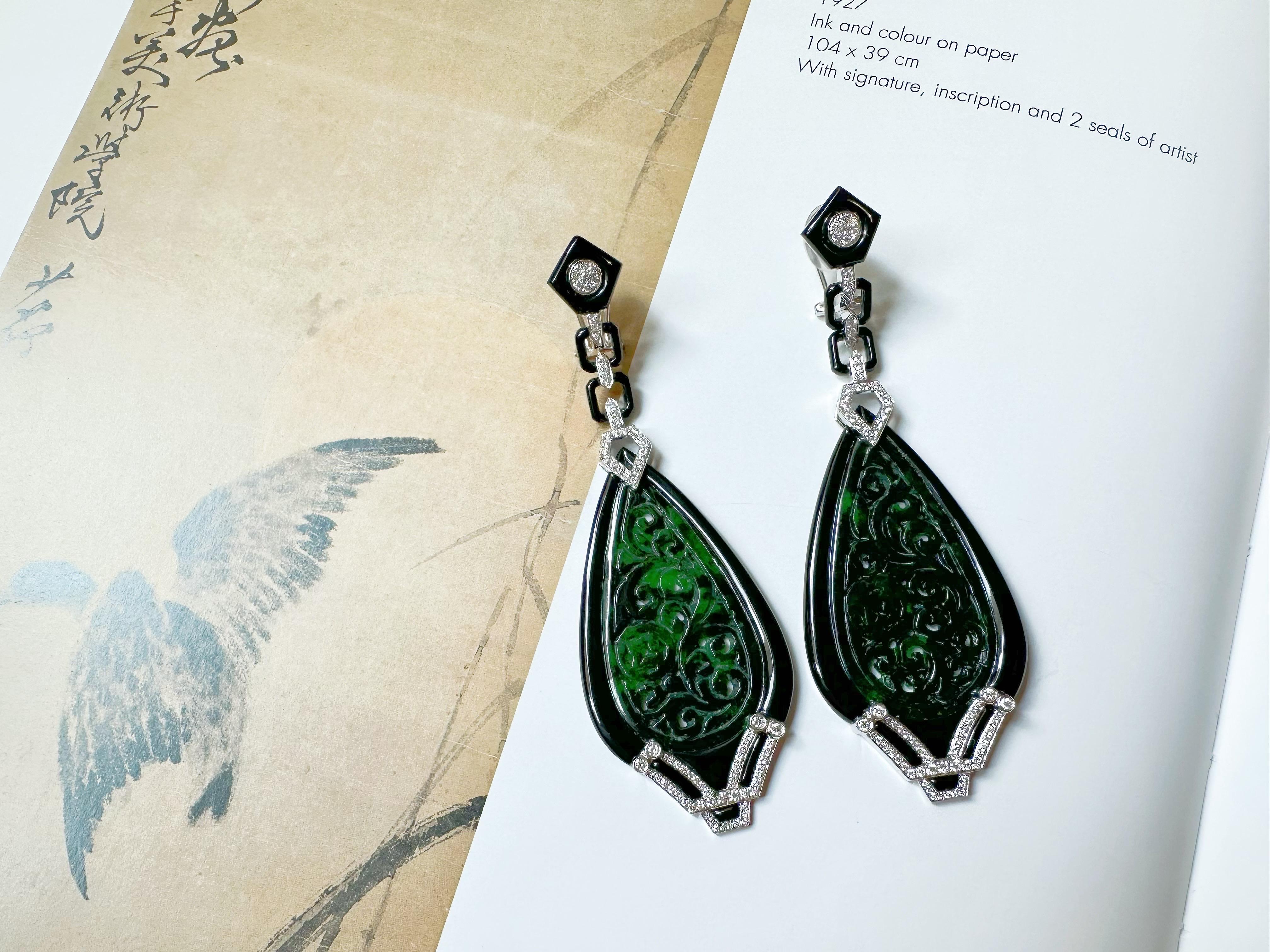 Natural Intense Green Jade Carved Earrings with Black Agate Diamonds 18k Gold For Sale 8