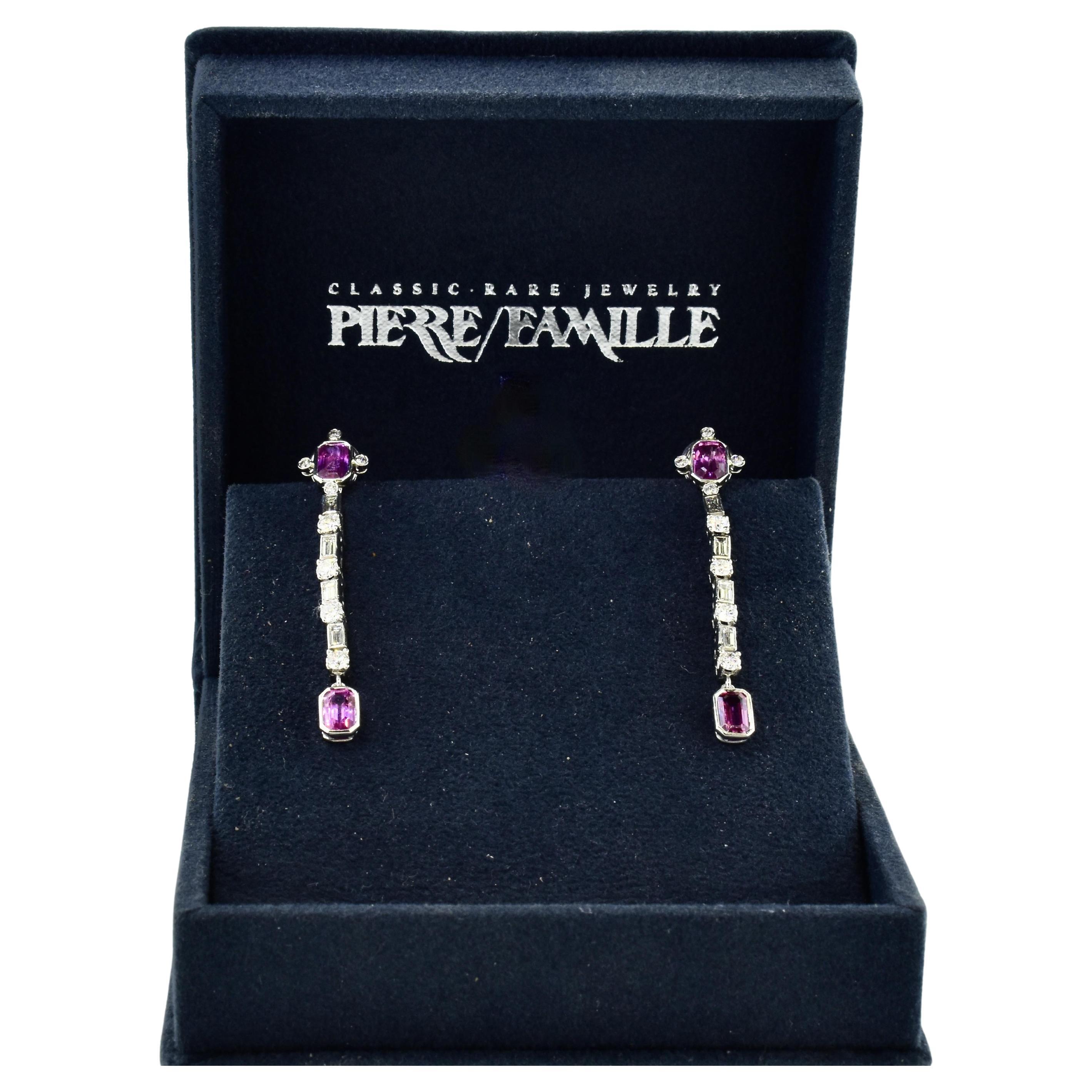 Orecchini in platino con zaffiro rosa intenso naturale e diamanti di Pierre/Famille in vendita