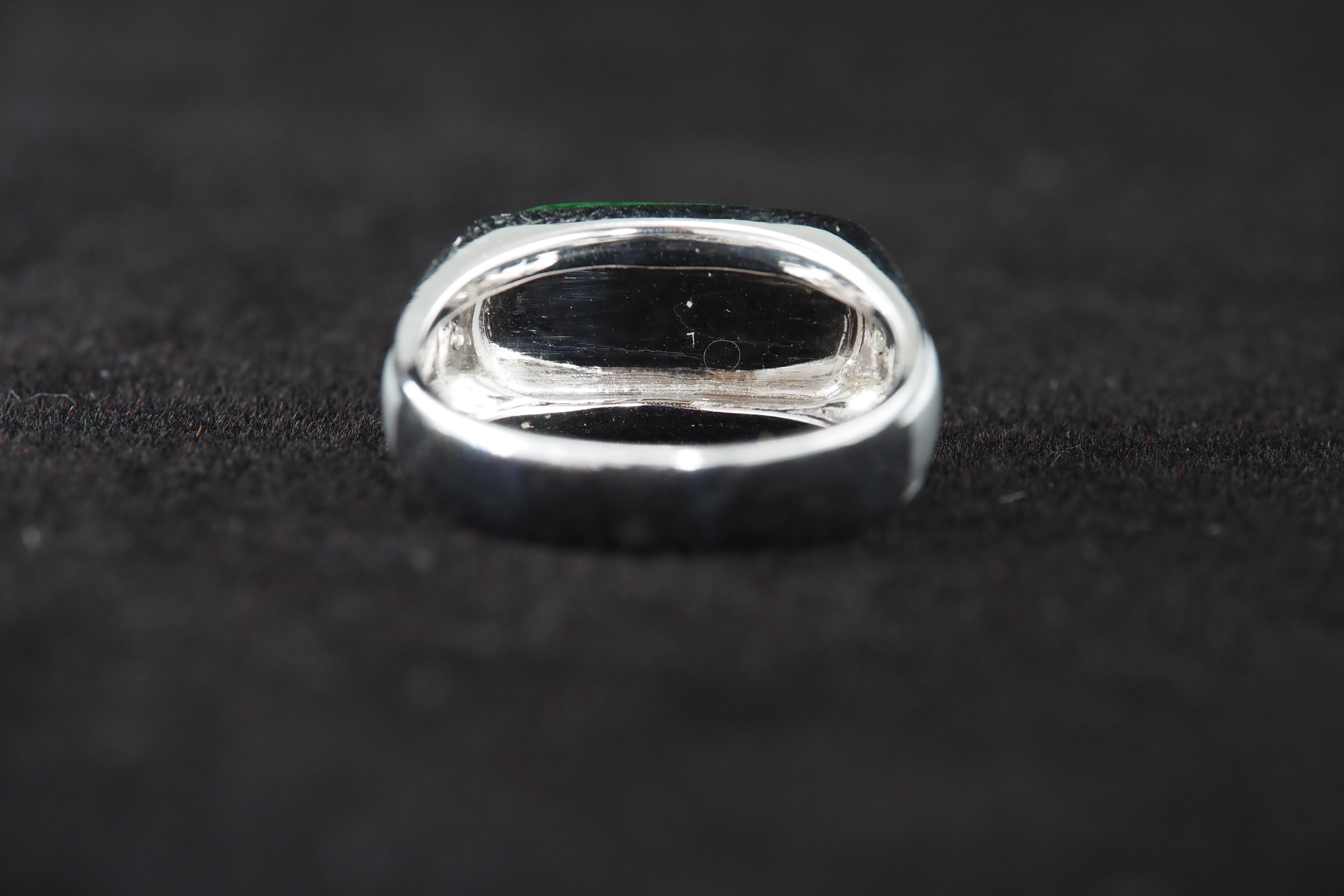 Natural Jade and Diamond Ring in vendita 11