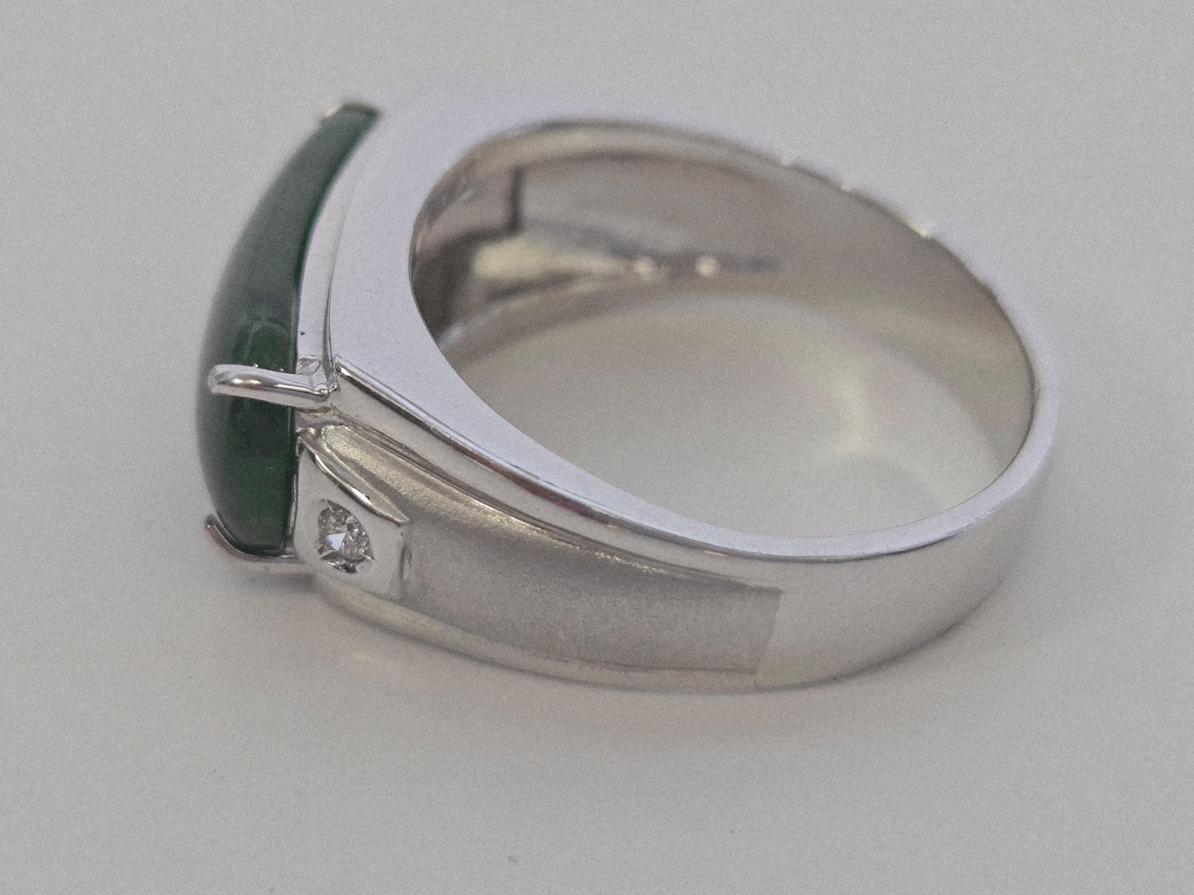da uomo o donna Natural Jade and Diamond Ring in vendita