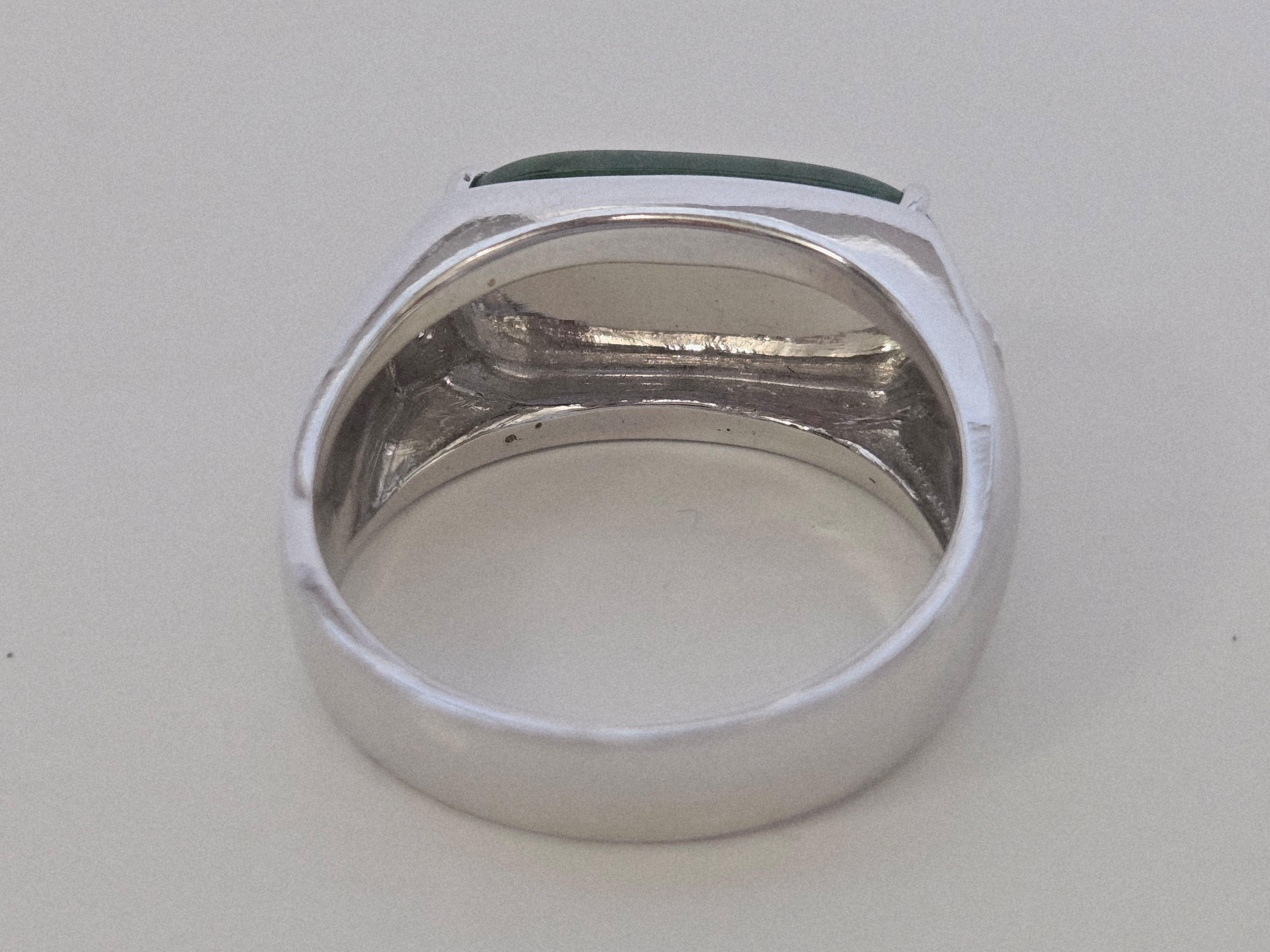 Natural Jade and Diamond Ring in vendita 2