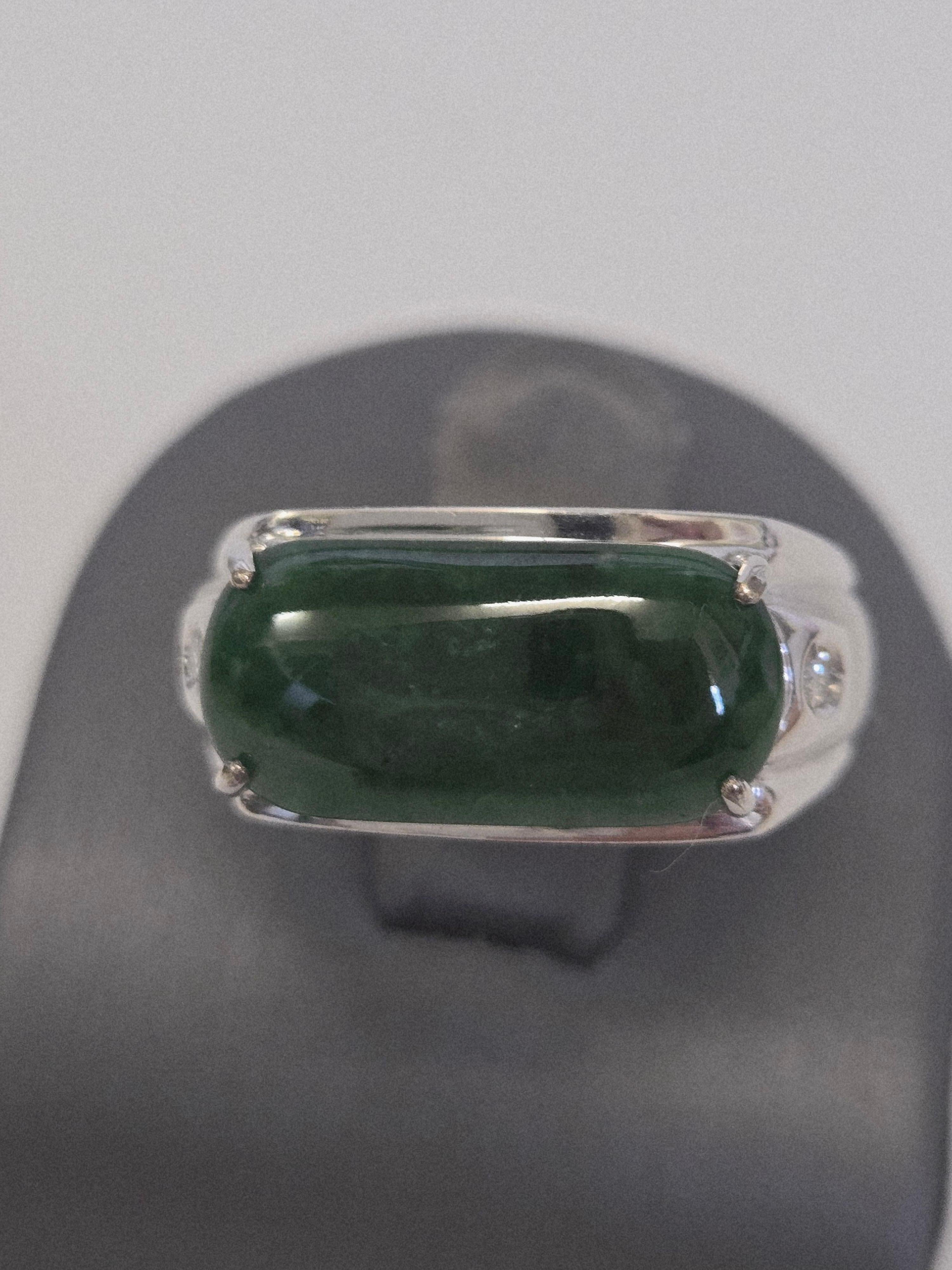 Natural Jade and Diamond Ring in vendita 3