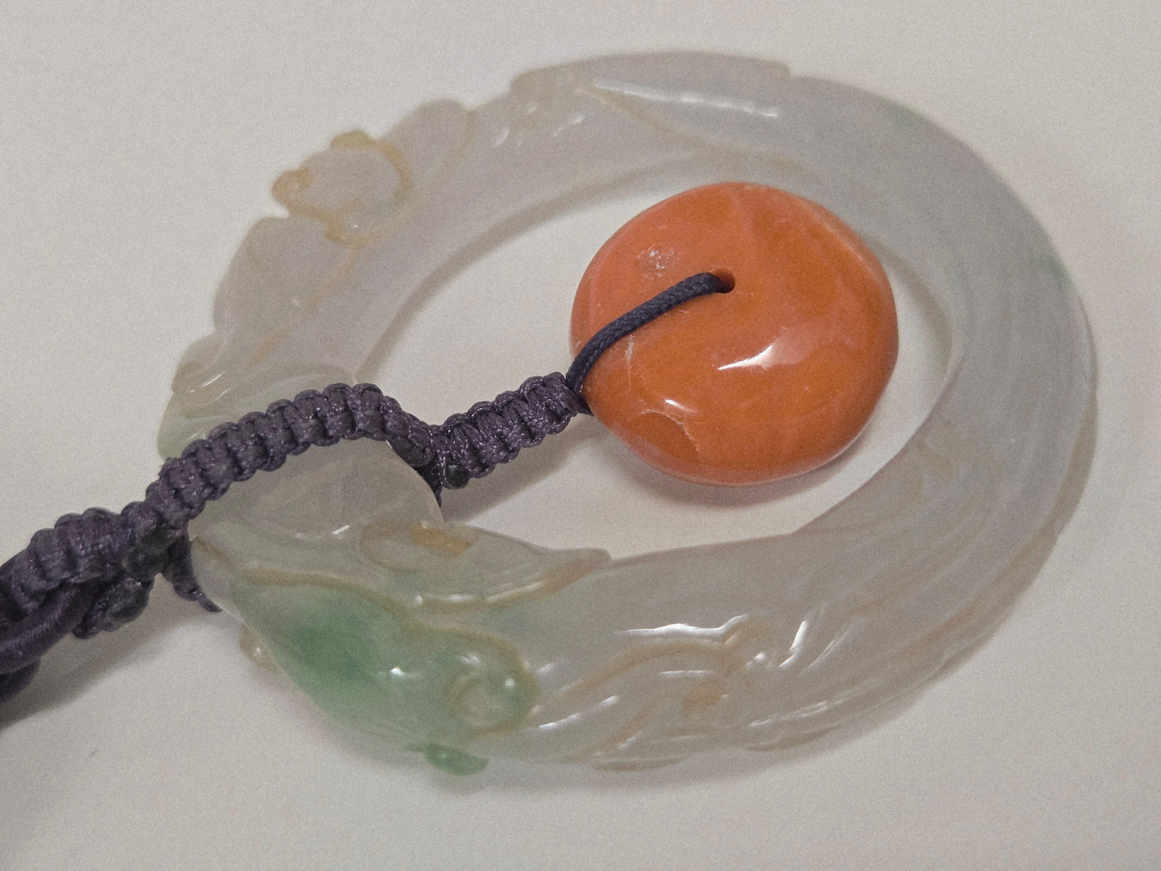 Collana fatta a mano in giada naturale con testa di drago intagliata e perline di corallo in vendita 7