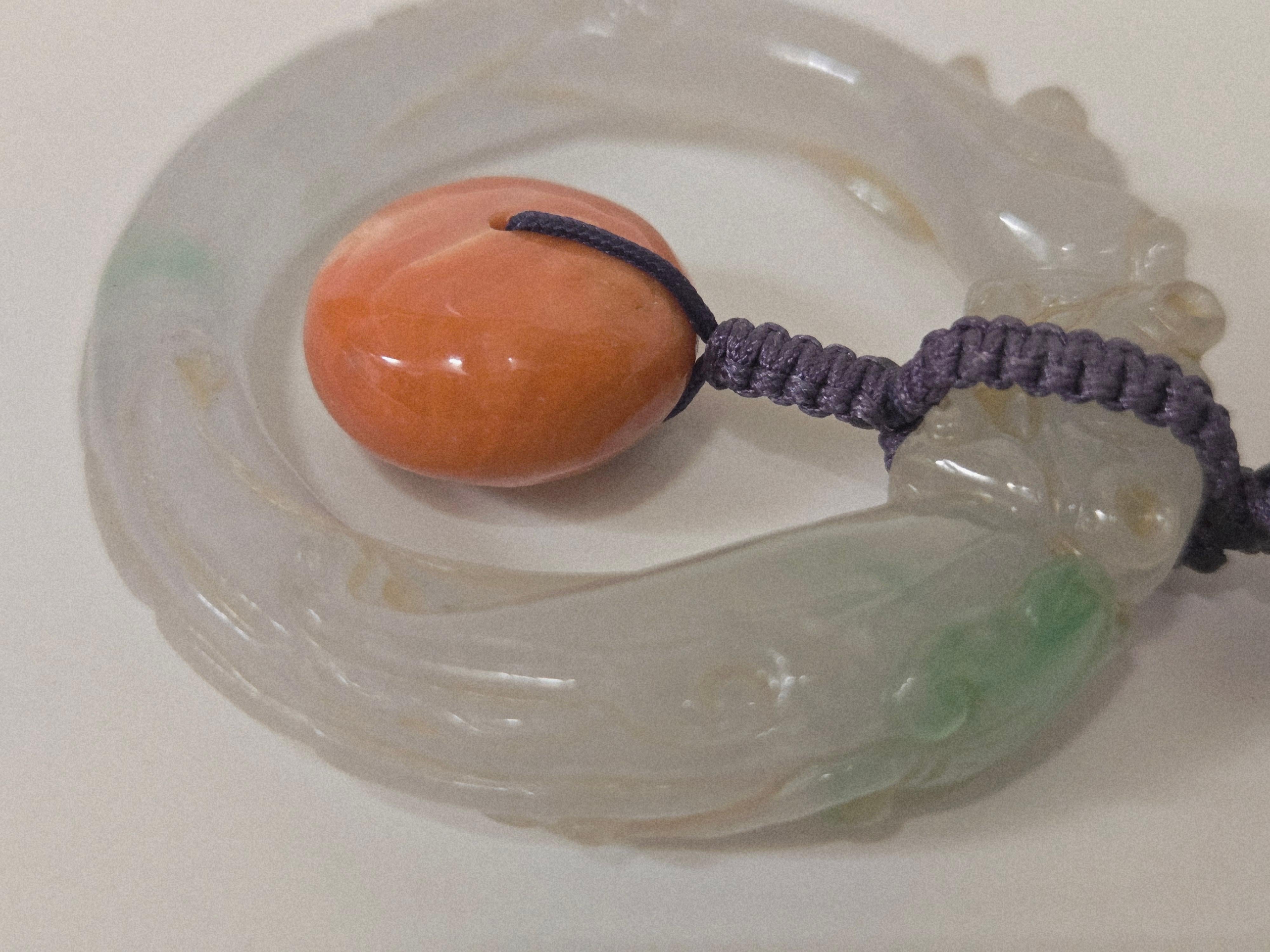 Collana fatta a mano in giada naturale con testa di drago intagliata e perline di corallo in vendita 8