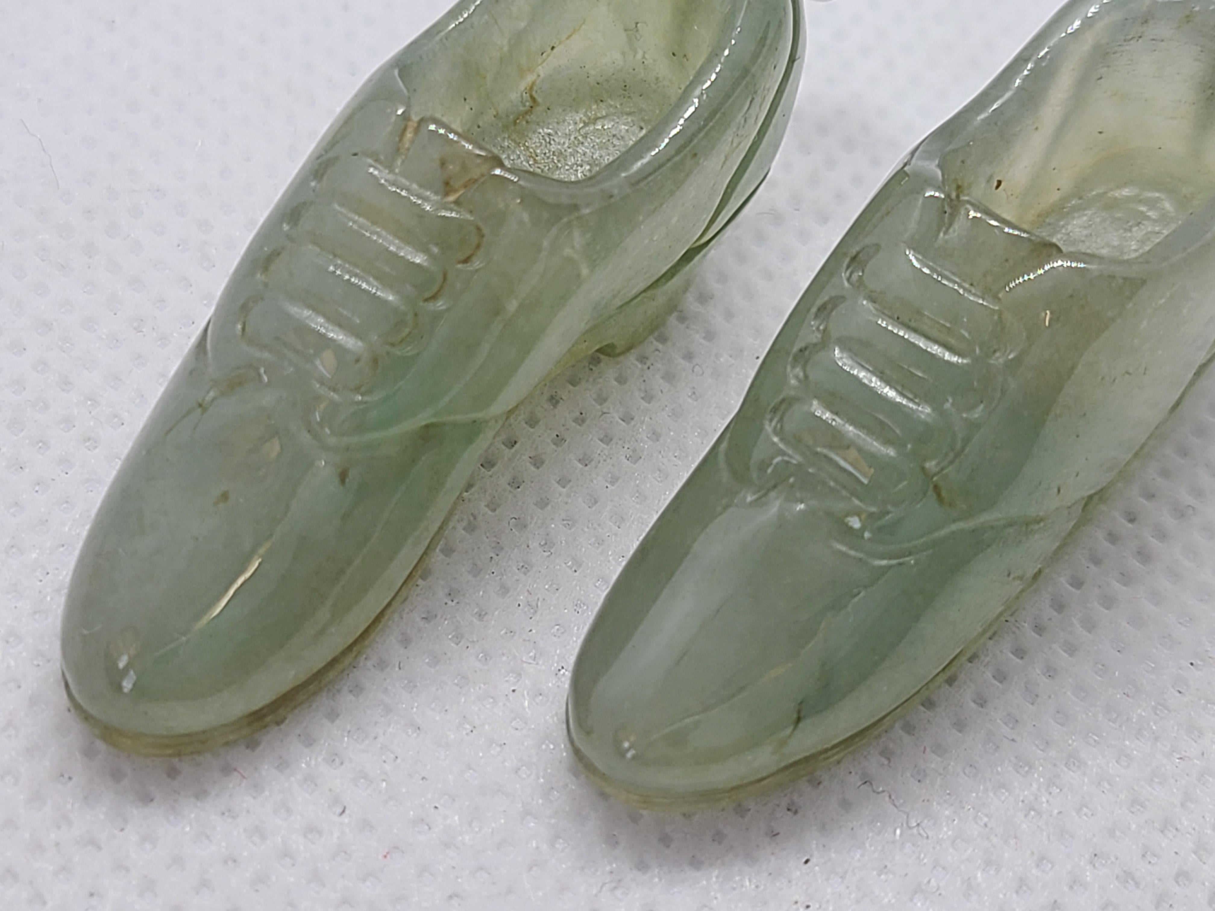 Pendentifs Paire de breloques pour chaussures en Jade Naturel Unisexe en vente