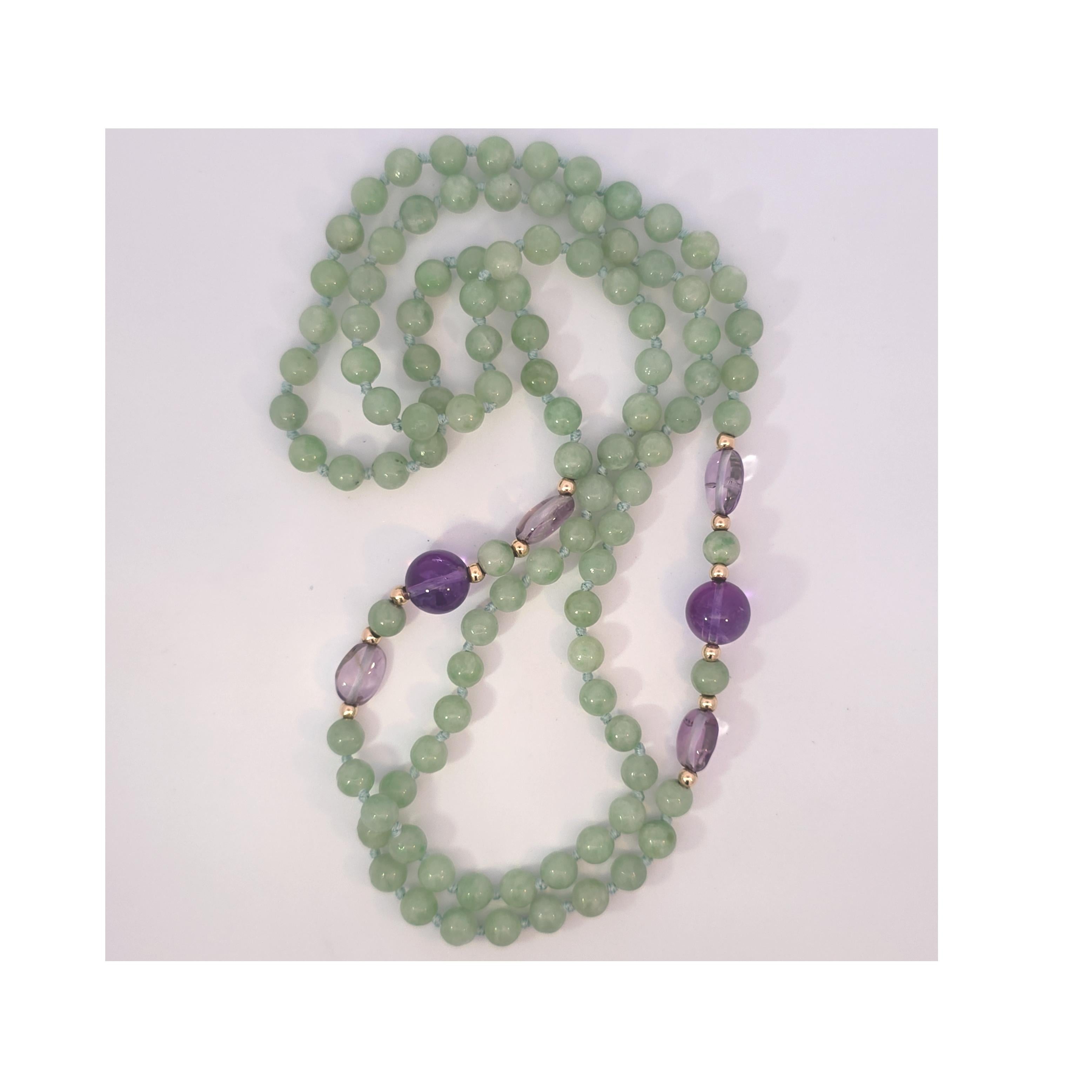 Natürliche Jadeit & Amethyst Halskette mit Goldperlen im Zustand „Gut“ im Angebot in Dallas, TX