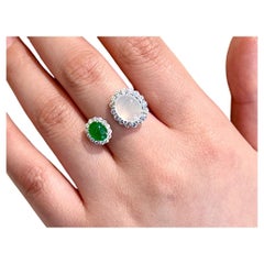 Ring aus natürlichem Jadeit und Diamant aus 18 Karat Weißgold