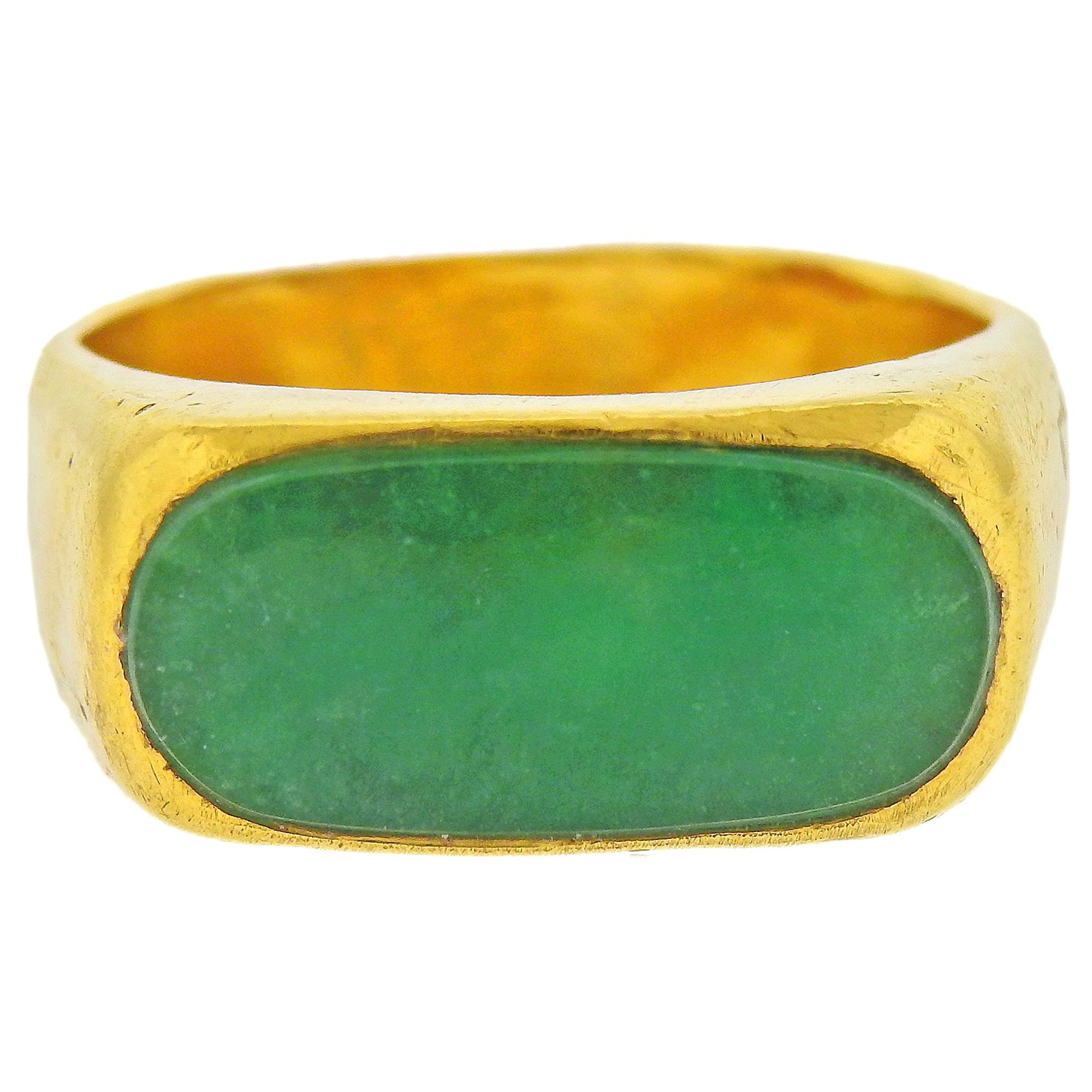 Natural Jadeite Jade Yellow Gold Ring For Sale at 1stDibs