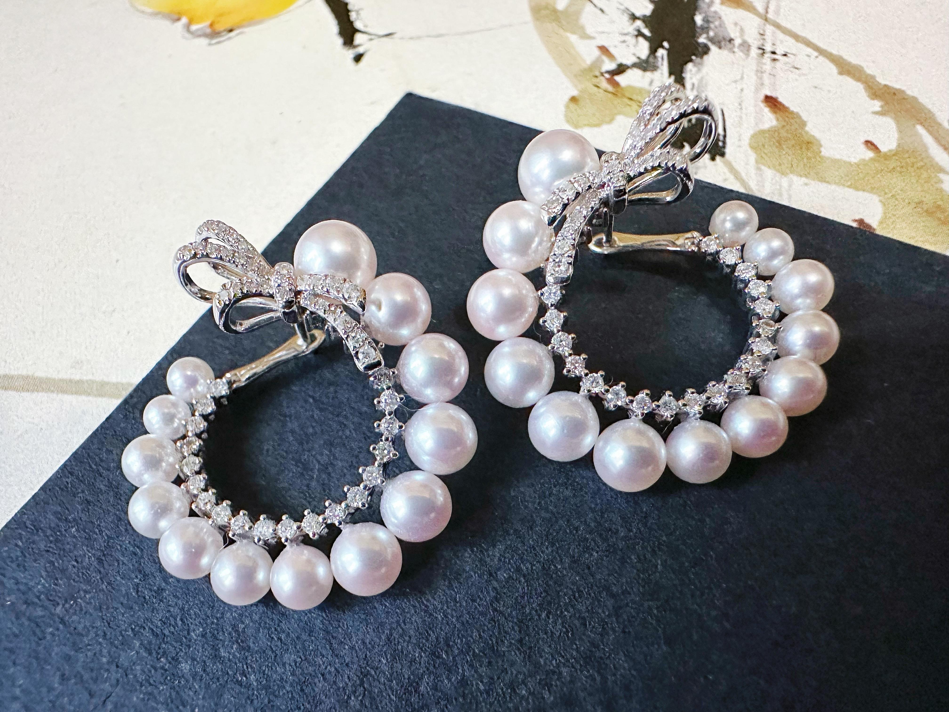 Natural Japan Akoya Pearl Hoop Earrings in 18K White Gold and Diamond In New Condition For Sale In Kowloon, HK