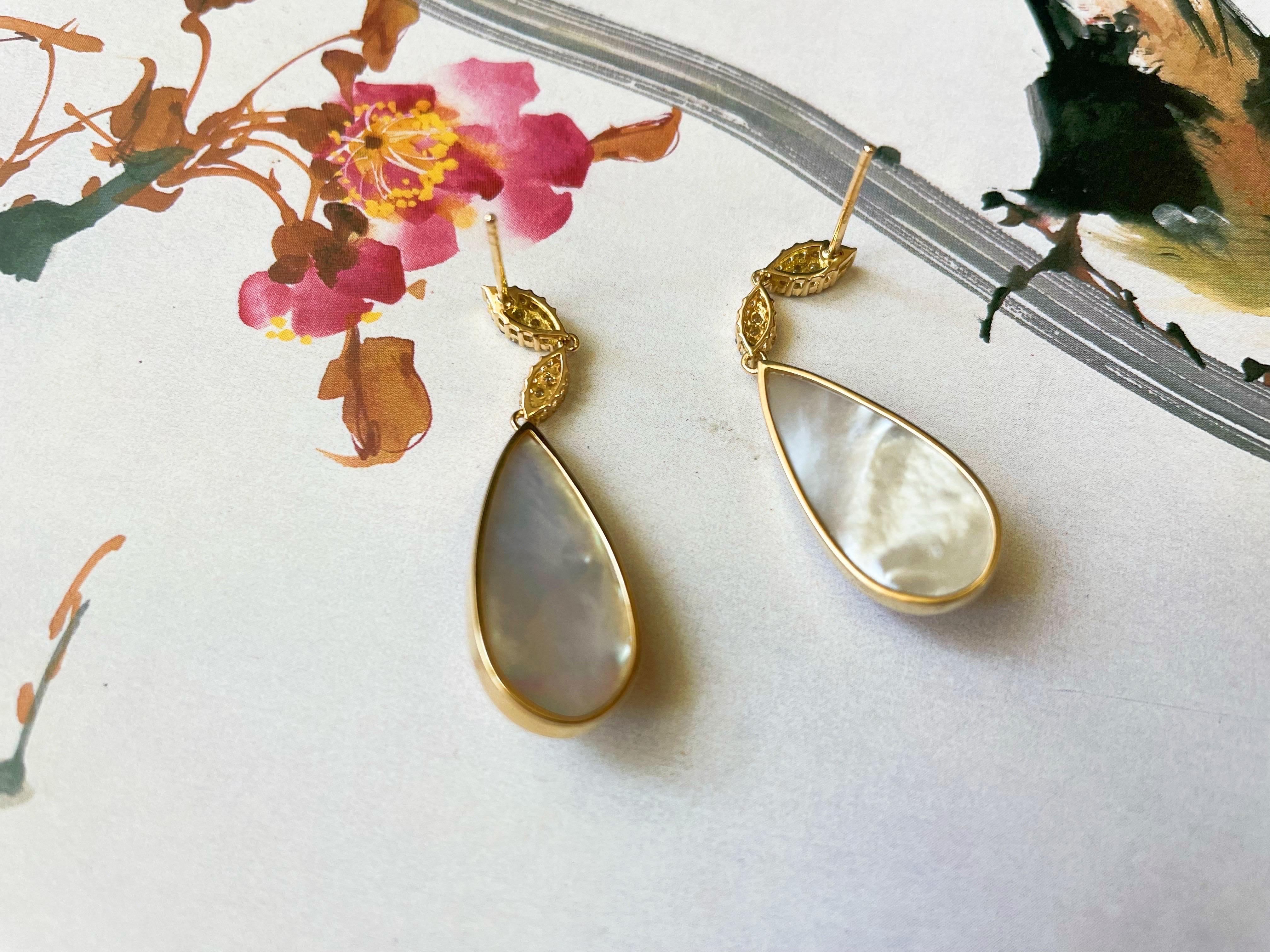 Zertifizierte natürliche Japan Amami Mabe Perlen-Tropfen-Ohrringe aus 18 Karat Gold und Diamanten (Tropfenschliff) im Angebot