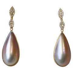 Zertifizierte natürliche Japan Amami Mabe Perlen-Tropfen-Ohrringe aus 18 Karat Gold und Diamanten