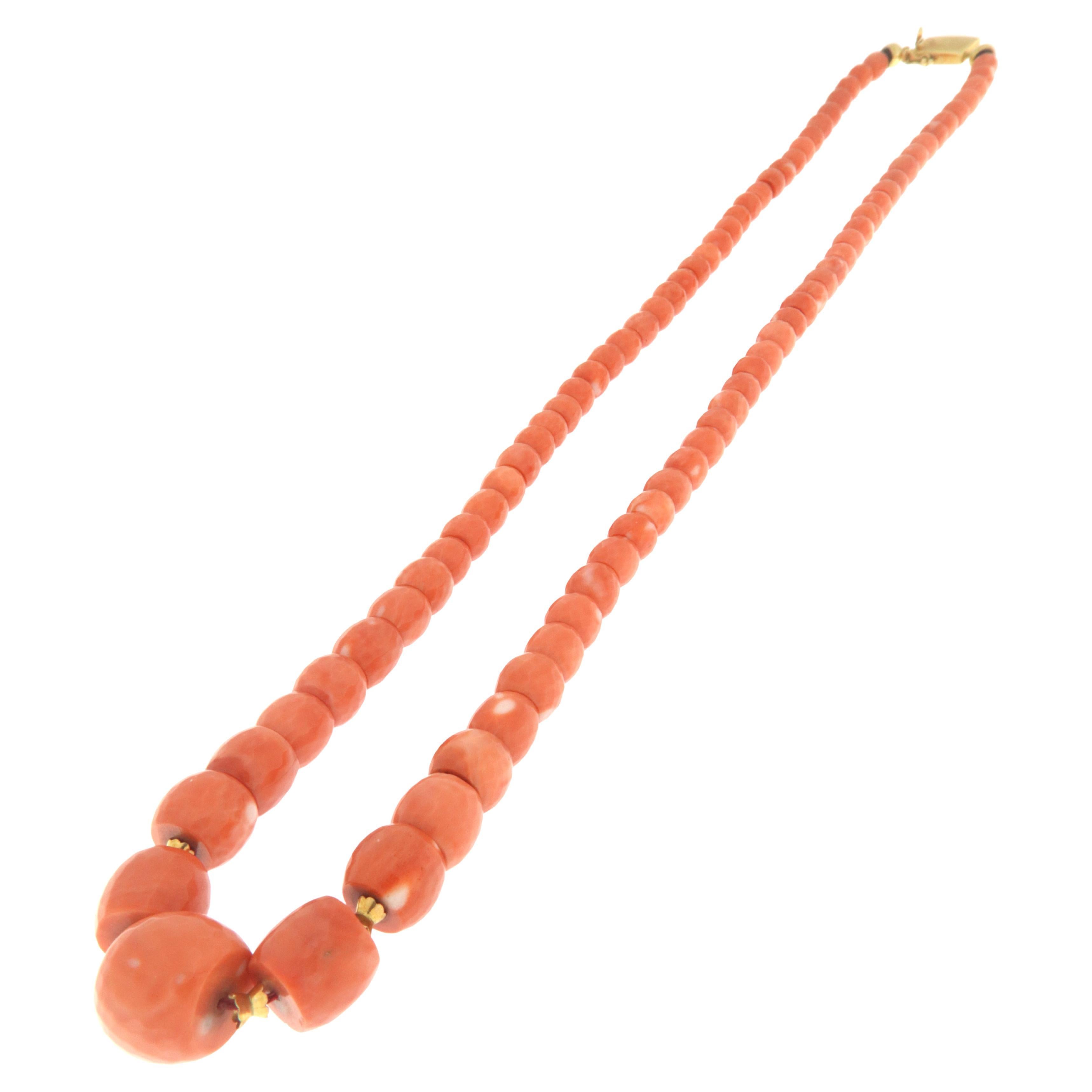 Natural Japanese Coral 18 Karat Yellow Gold Rope Necklace For Sale