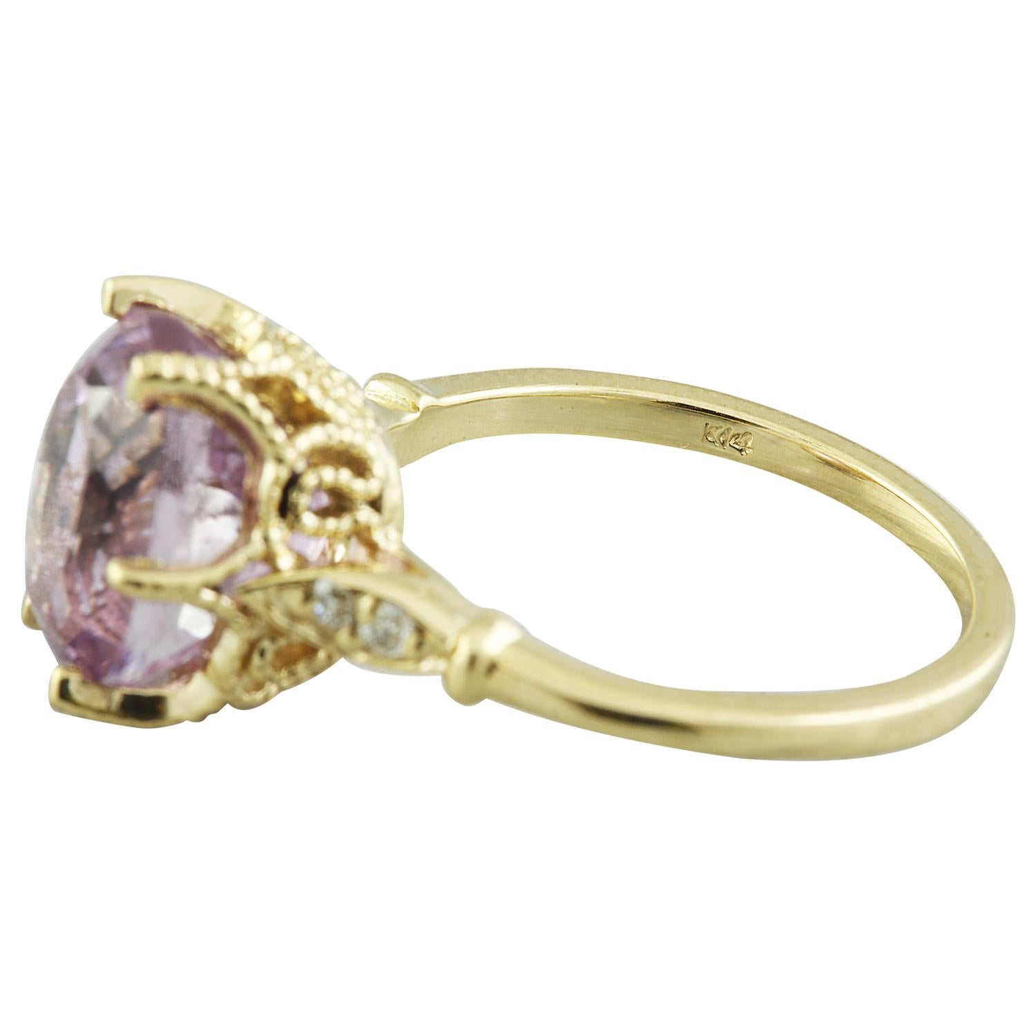 Natural Kunzite Diamond Ring In 14 Karat Yellow Gold In New Condition For Sale In Los Angeles, CA