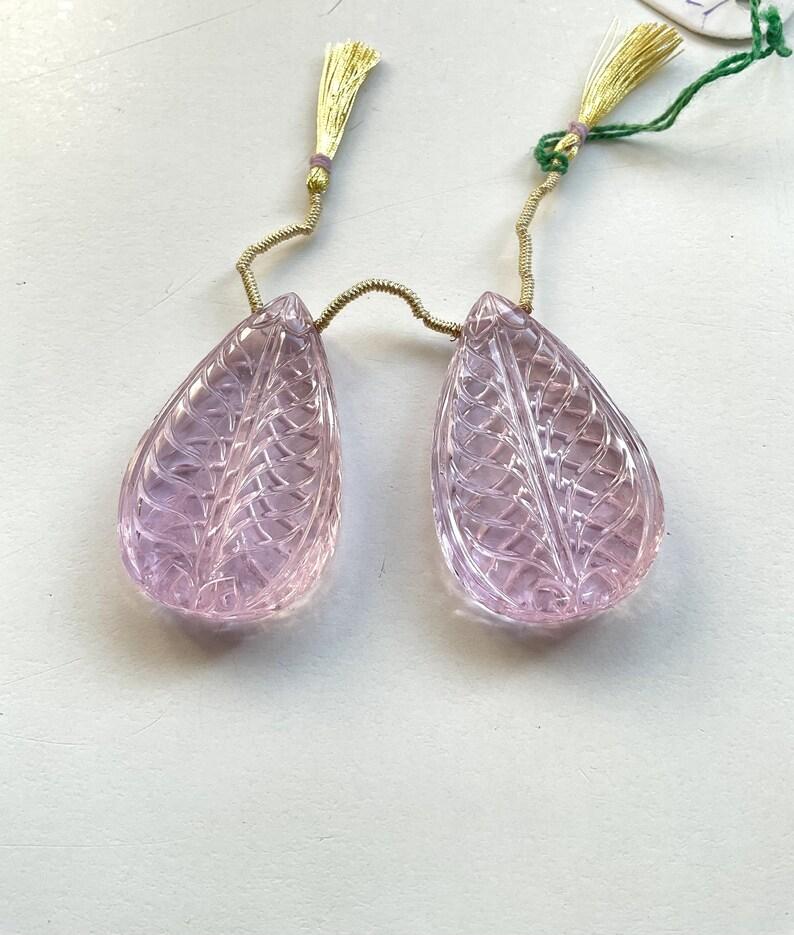 Natural Kunzite Earrings Pair 2 Pieces Carved Drops Gemstone for Jewelry Making For Sale 4