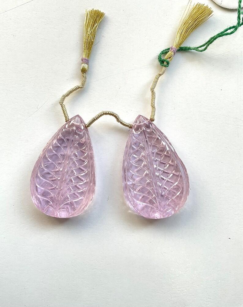 Natural Kunzite Earrings Pair 2 Pieces Carved Drops Gemstone for Jewelry Making For Sale 5