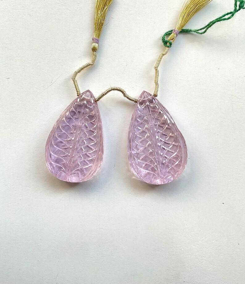 Natural Kunzite Earrings Pair 2 Pieces Carved Drops Gemstone for Jewelry Making For Sale 3